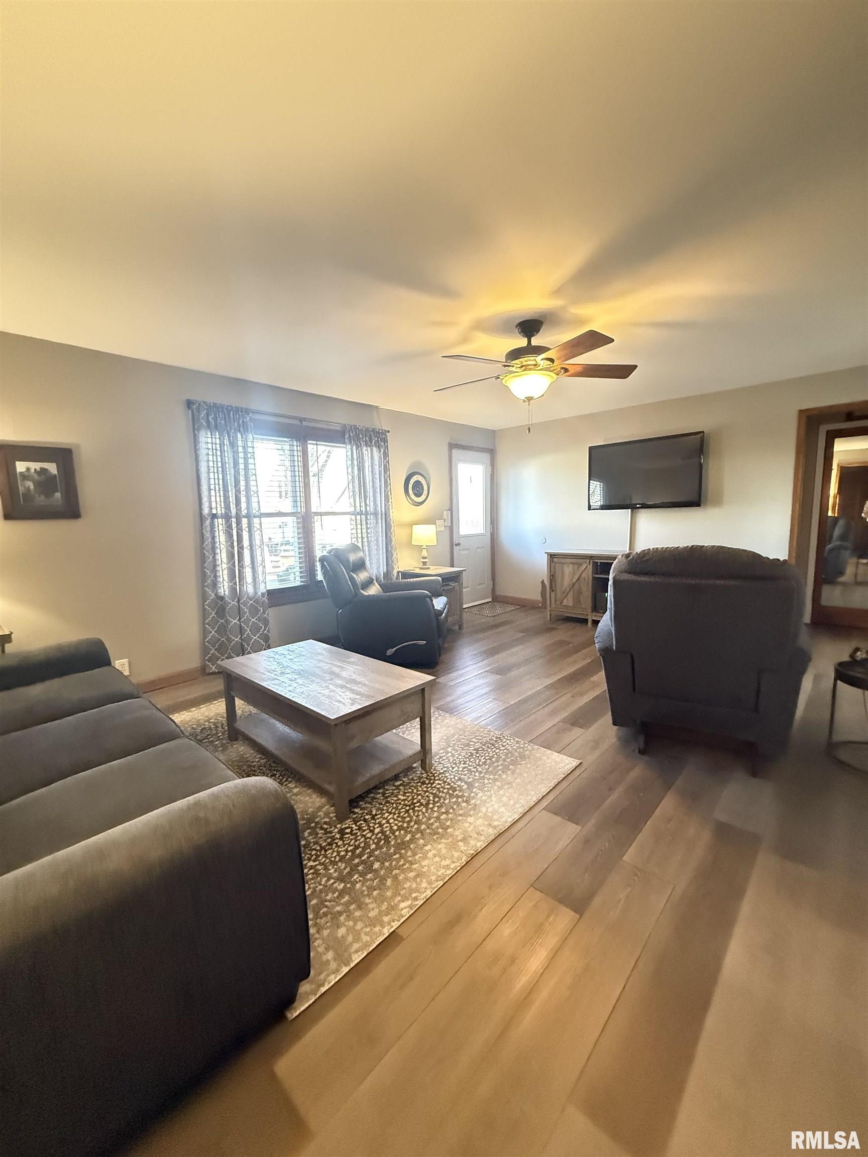 202 N ROBINSON Street Lewistown IL