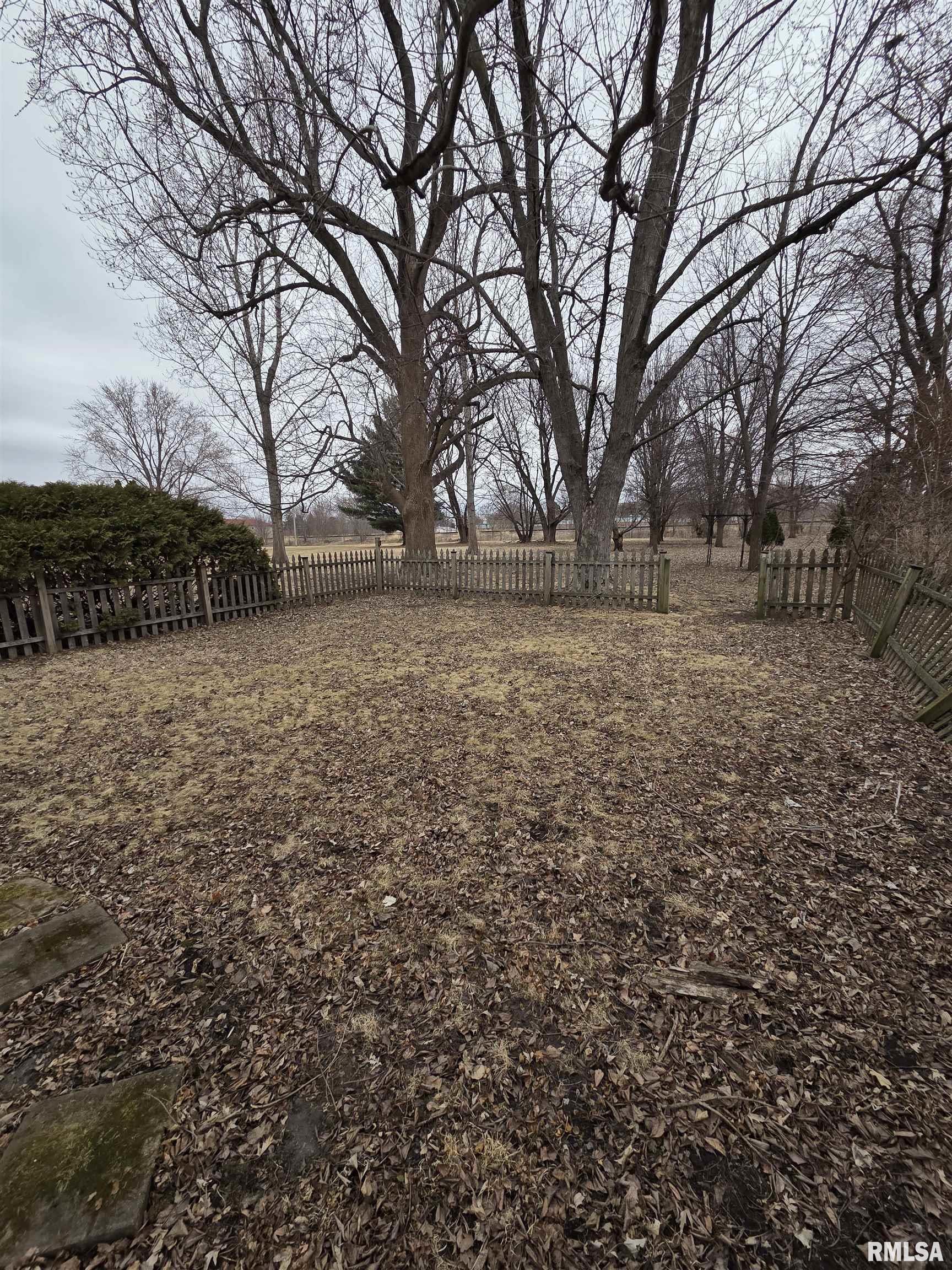 911 BROWN Avenue Galesburg IL