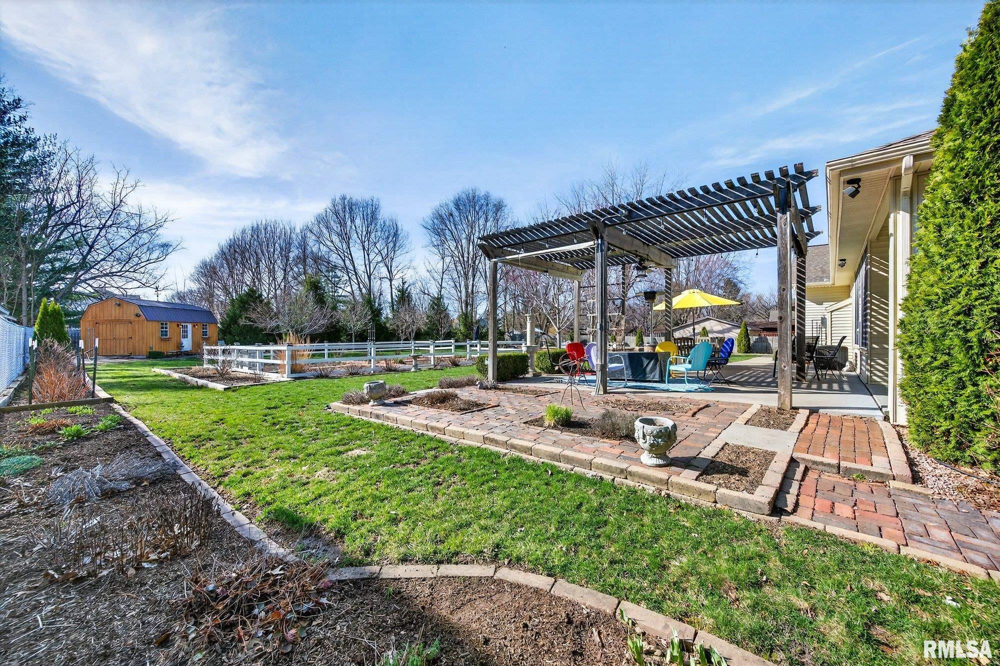 444 N ACADEMY Street Galesburg IL