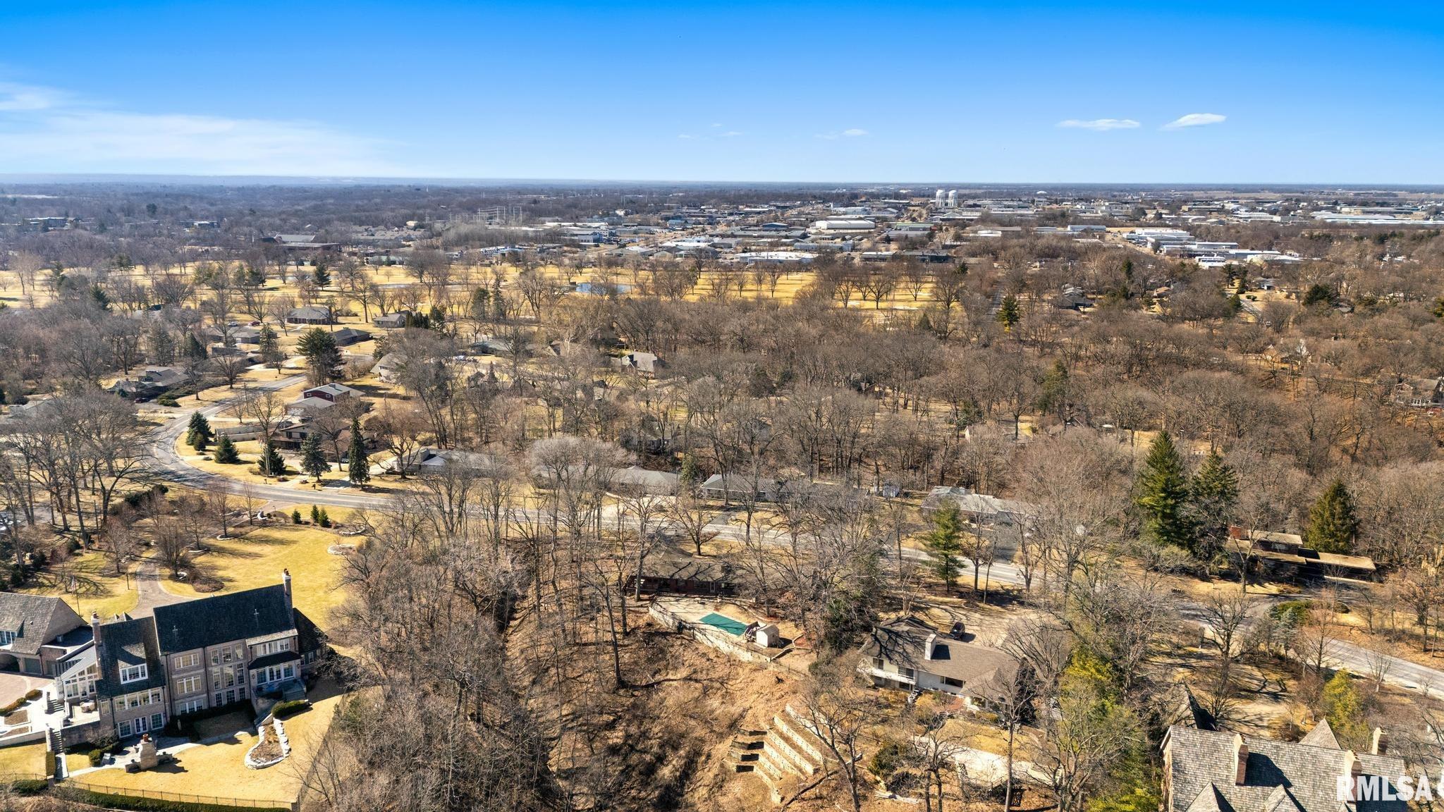 204 W DETWEILLER Drive Peoria IL