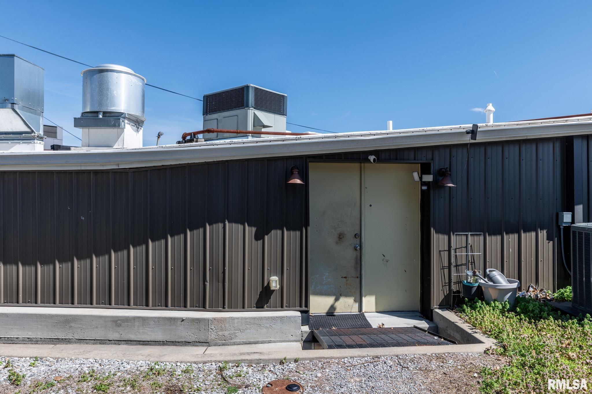 137 S DIVISION Street Carterville IL