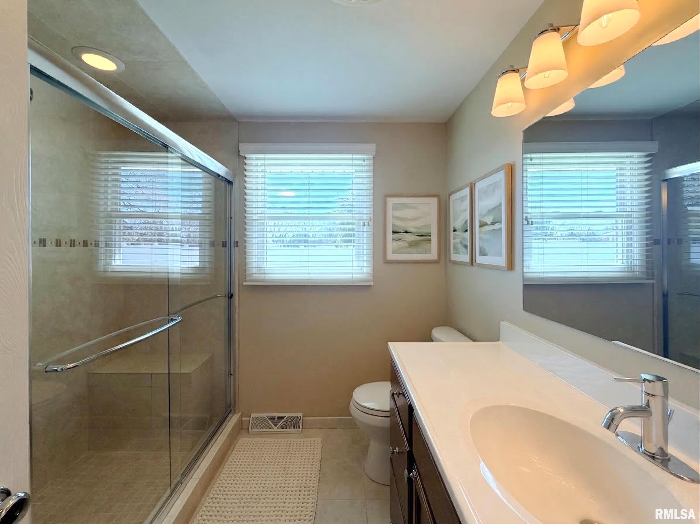 1698 Tradewinds Avenue Galesburg IL