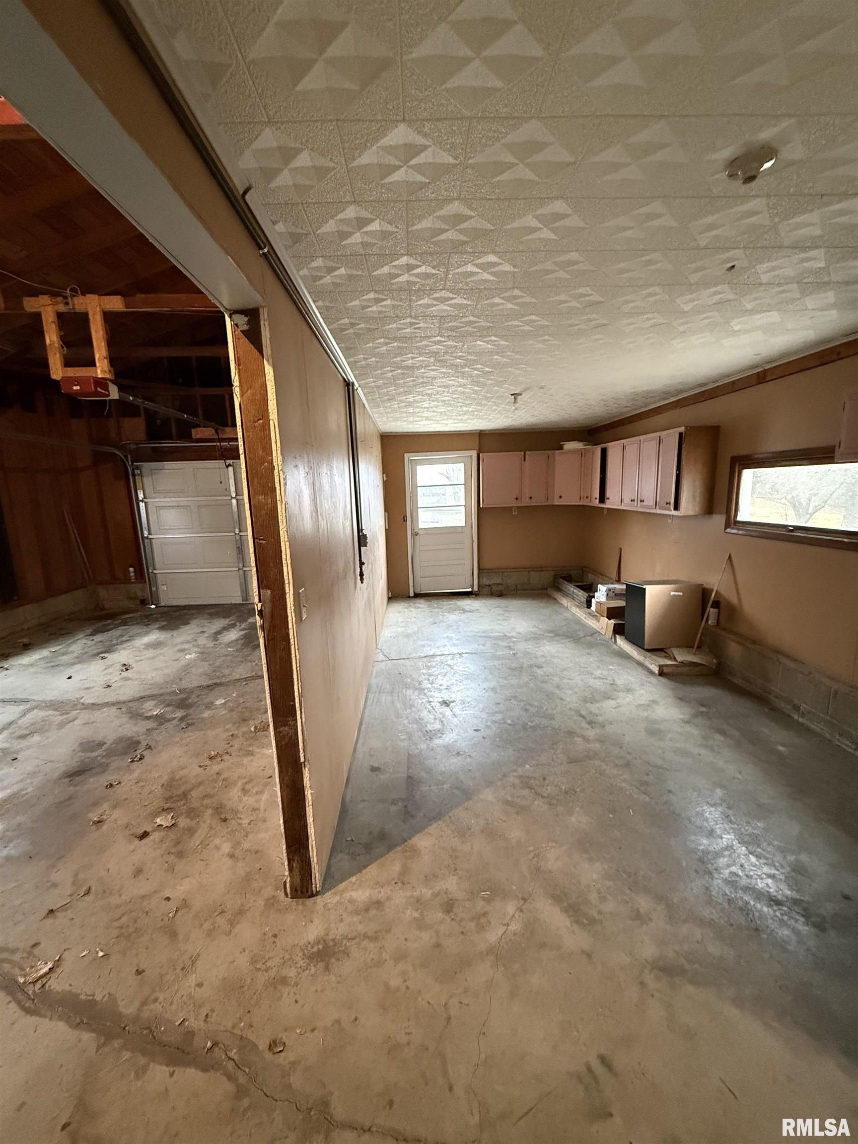 224 N JEFFERSON Street Astoria IL