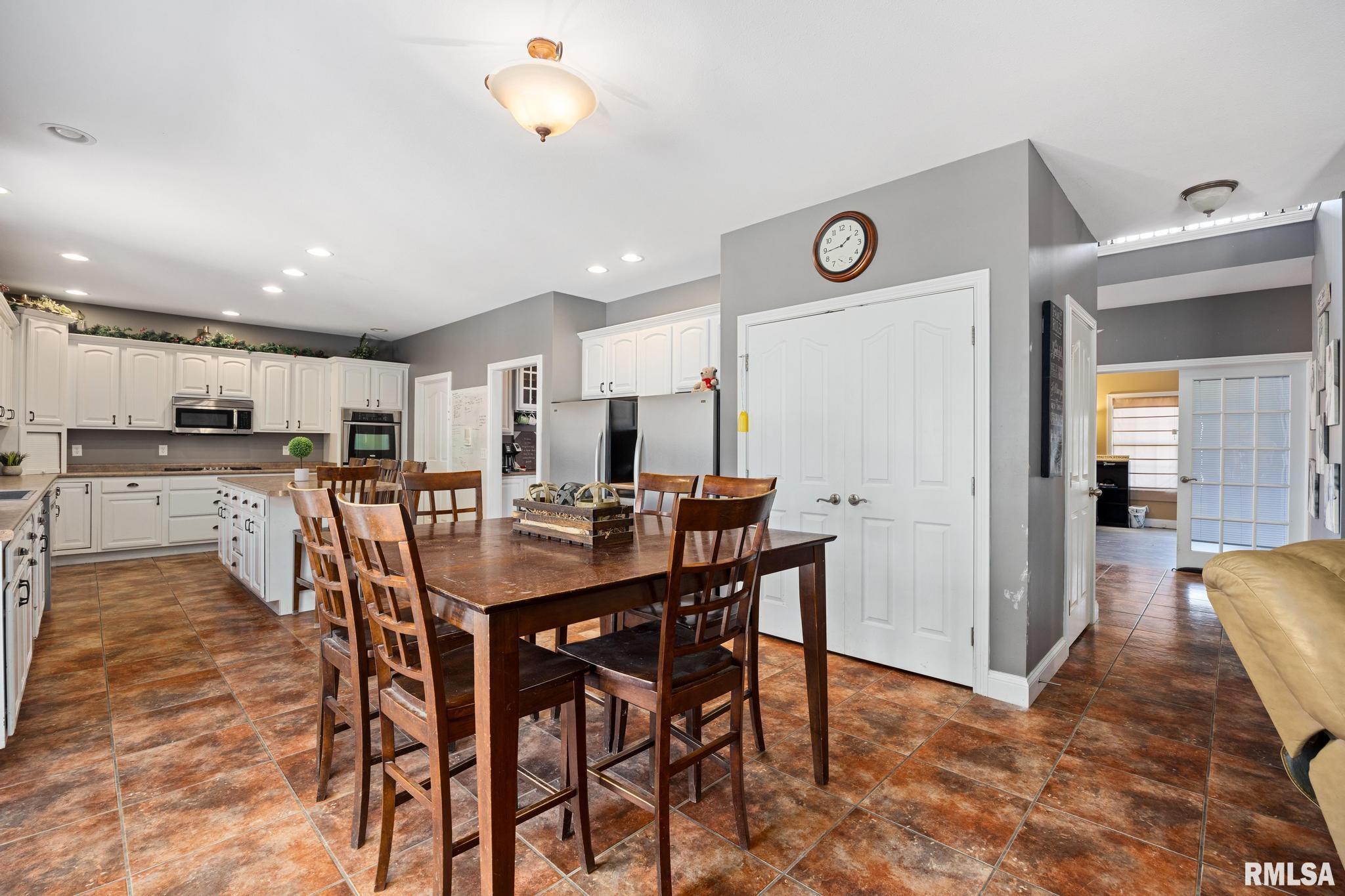 1817 AUTUMN Ridge Washington IL