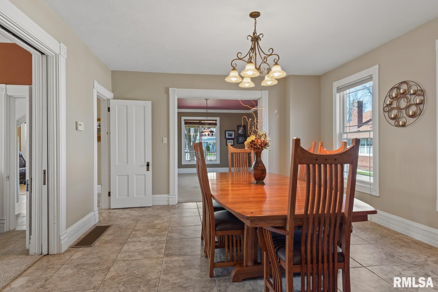 1618 S MAIN Street Jacksonville IL