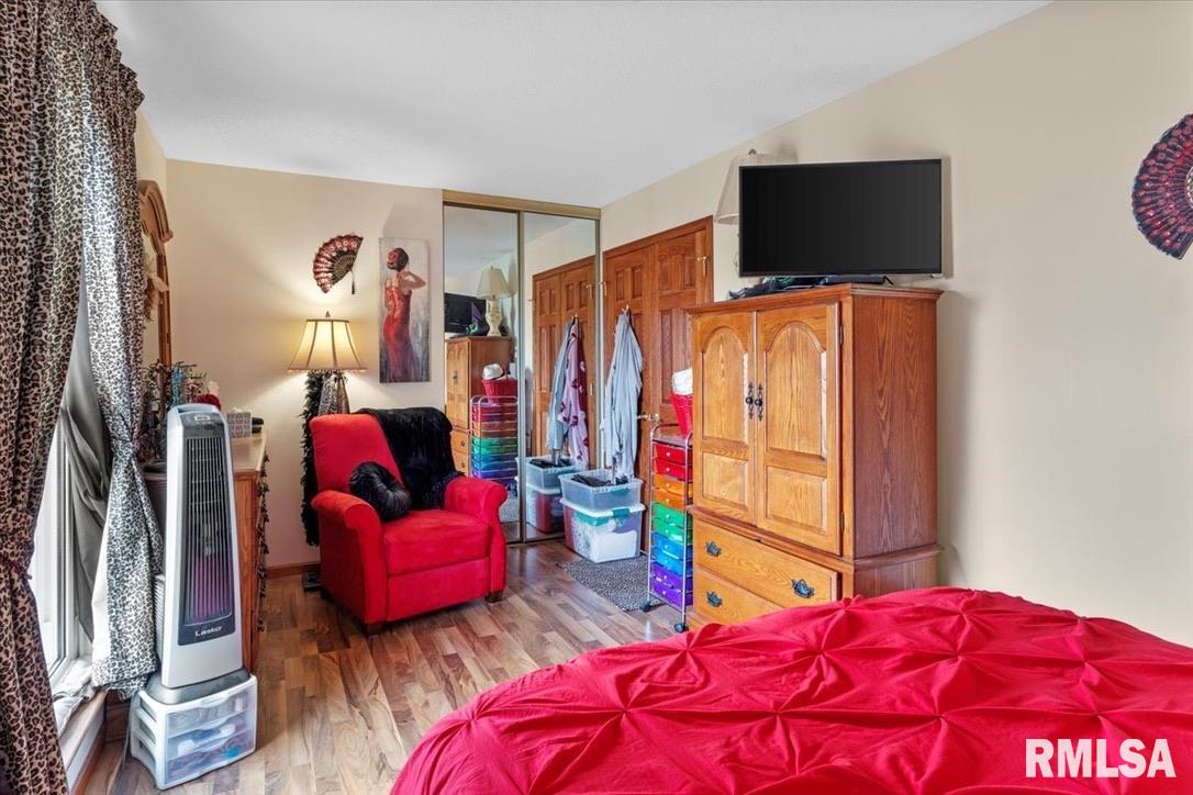 14201 WILLIAMSON Road Virden IL