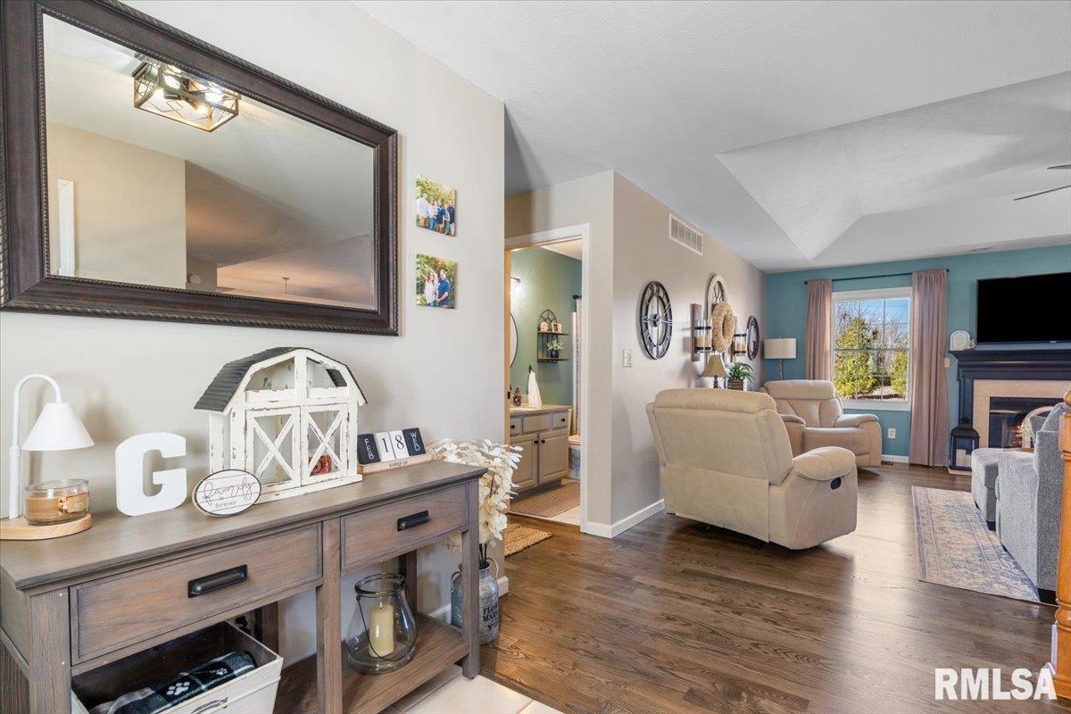 145 PARKWAY Drive Chatham IL