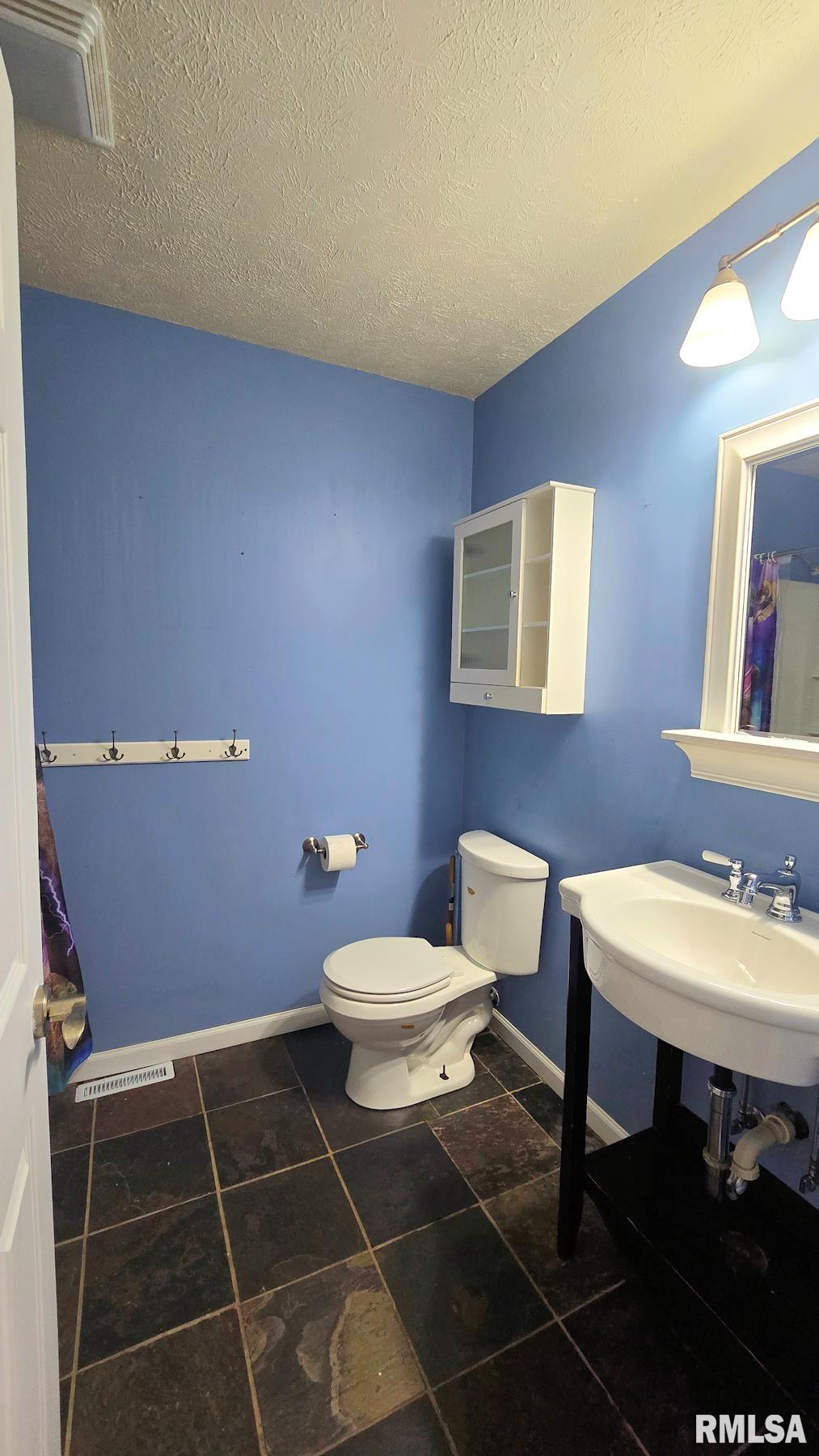 26 Woods Mill Road Sherman IL