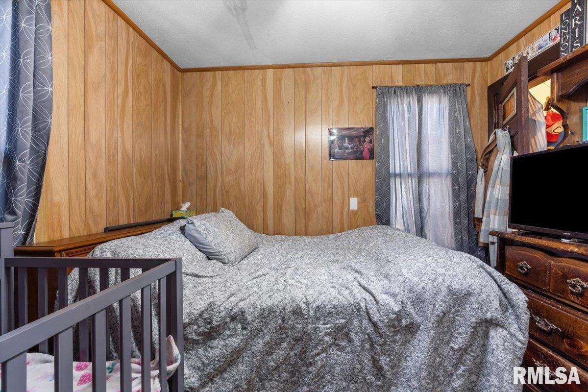 612 S LINCOLN Street Divernon IL