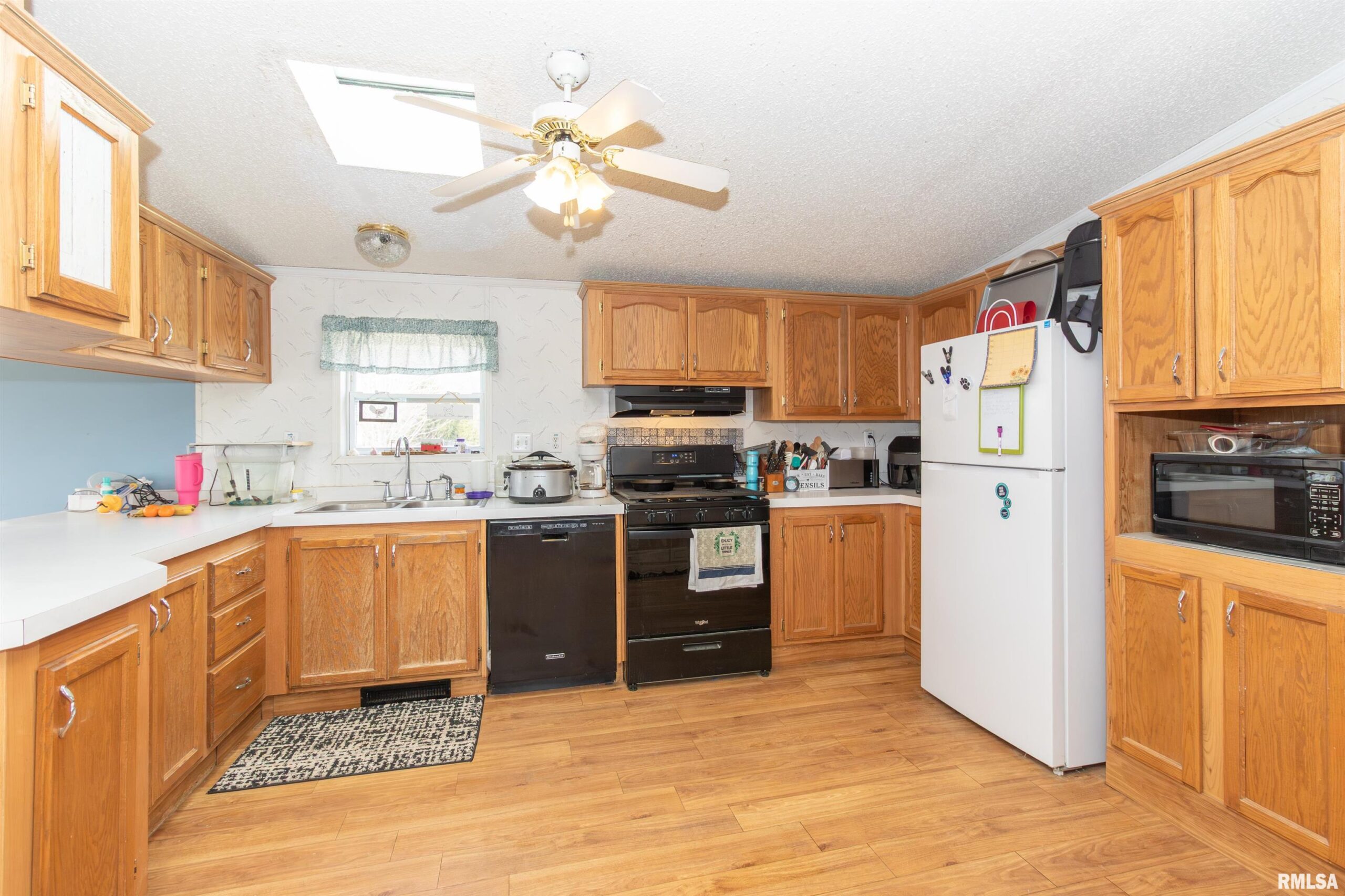 2606 BLOOMINGTON Road East Peoria IL