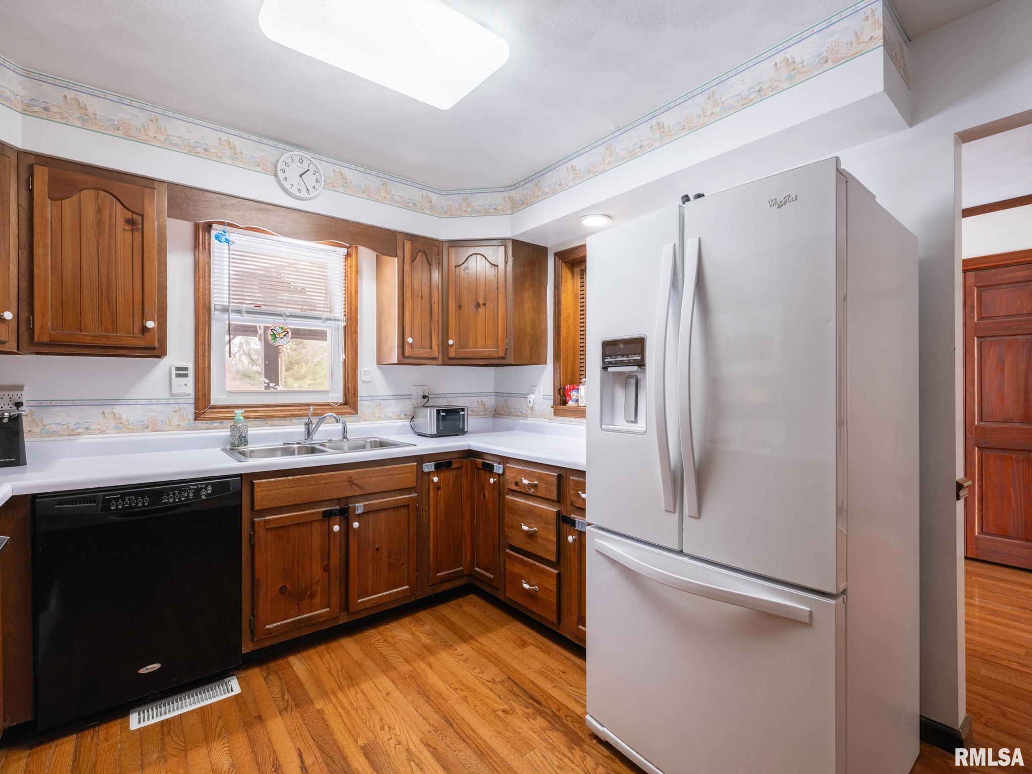 133 E MILLER Road Edelstein IL