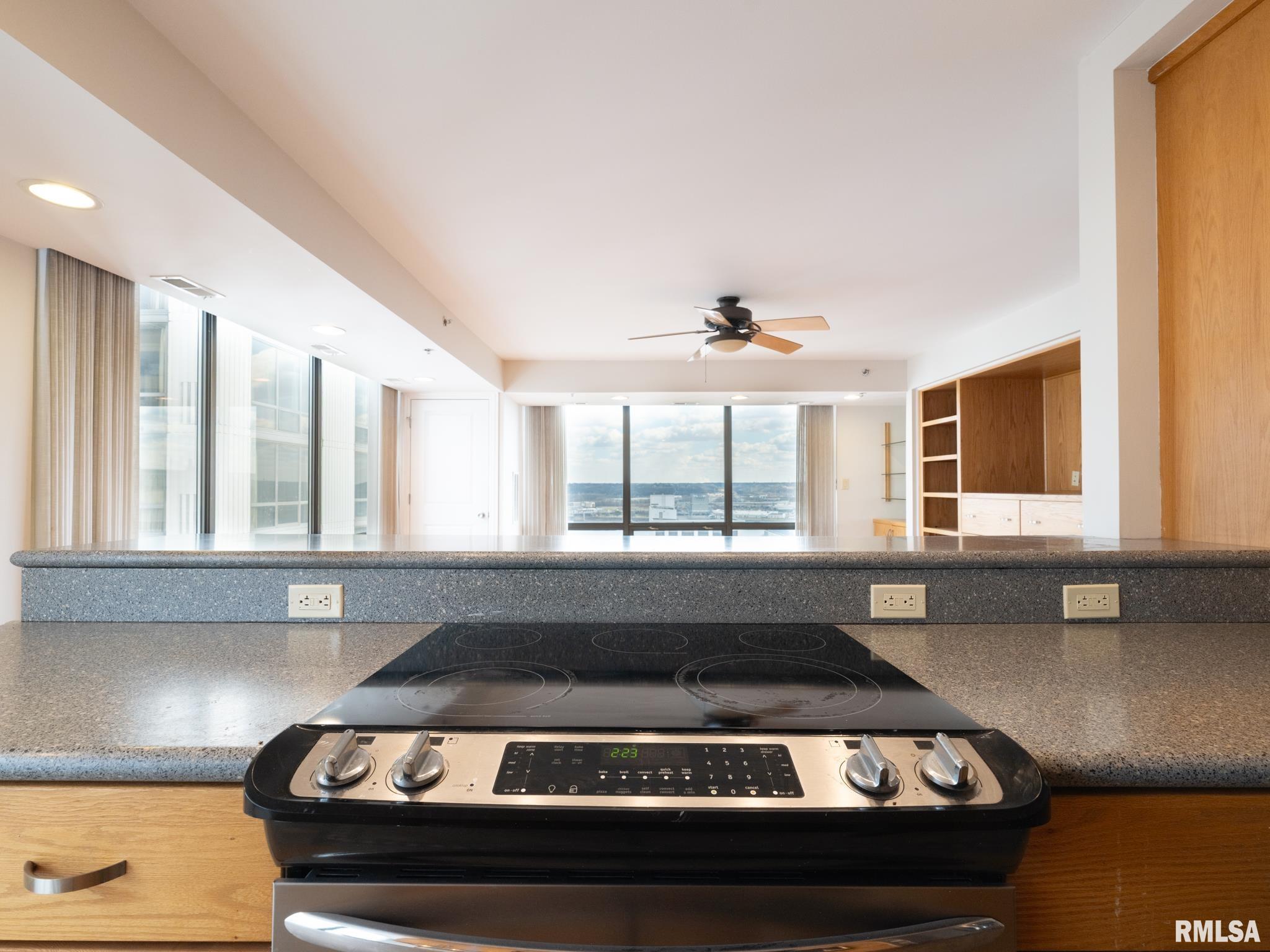 125 SW JEFFERSON Street Peoria IL