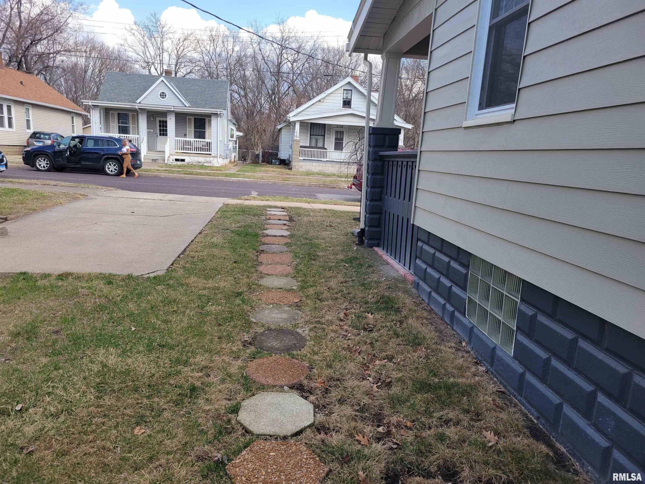 2709 N SPRINGDALE Avenue Peoria IL