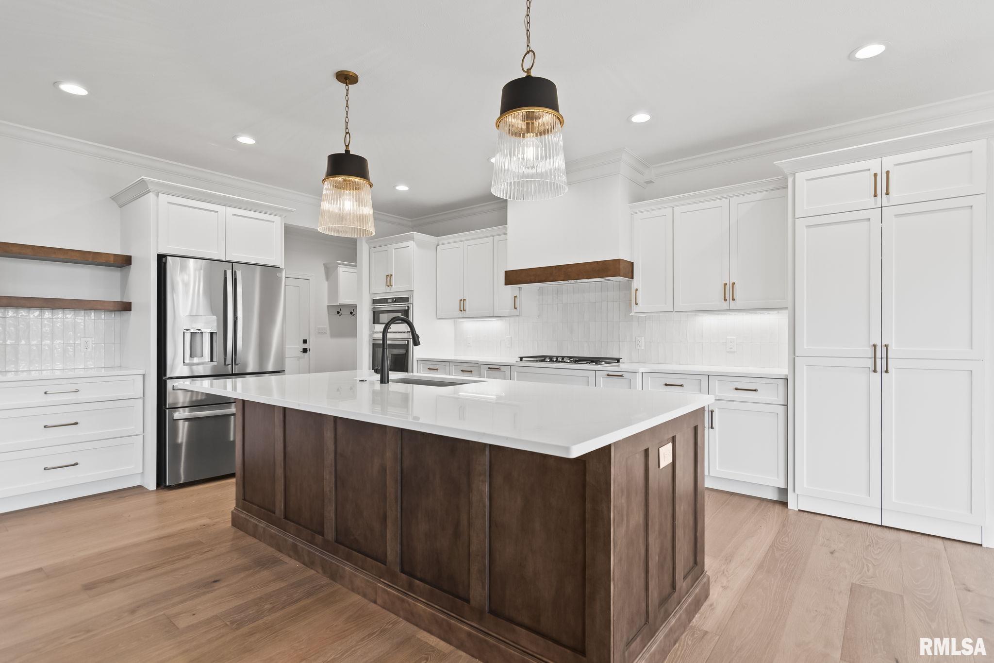 1807 WILLOW BEND Chatham IL