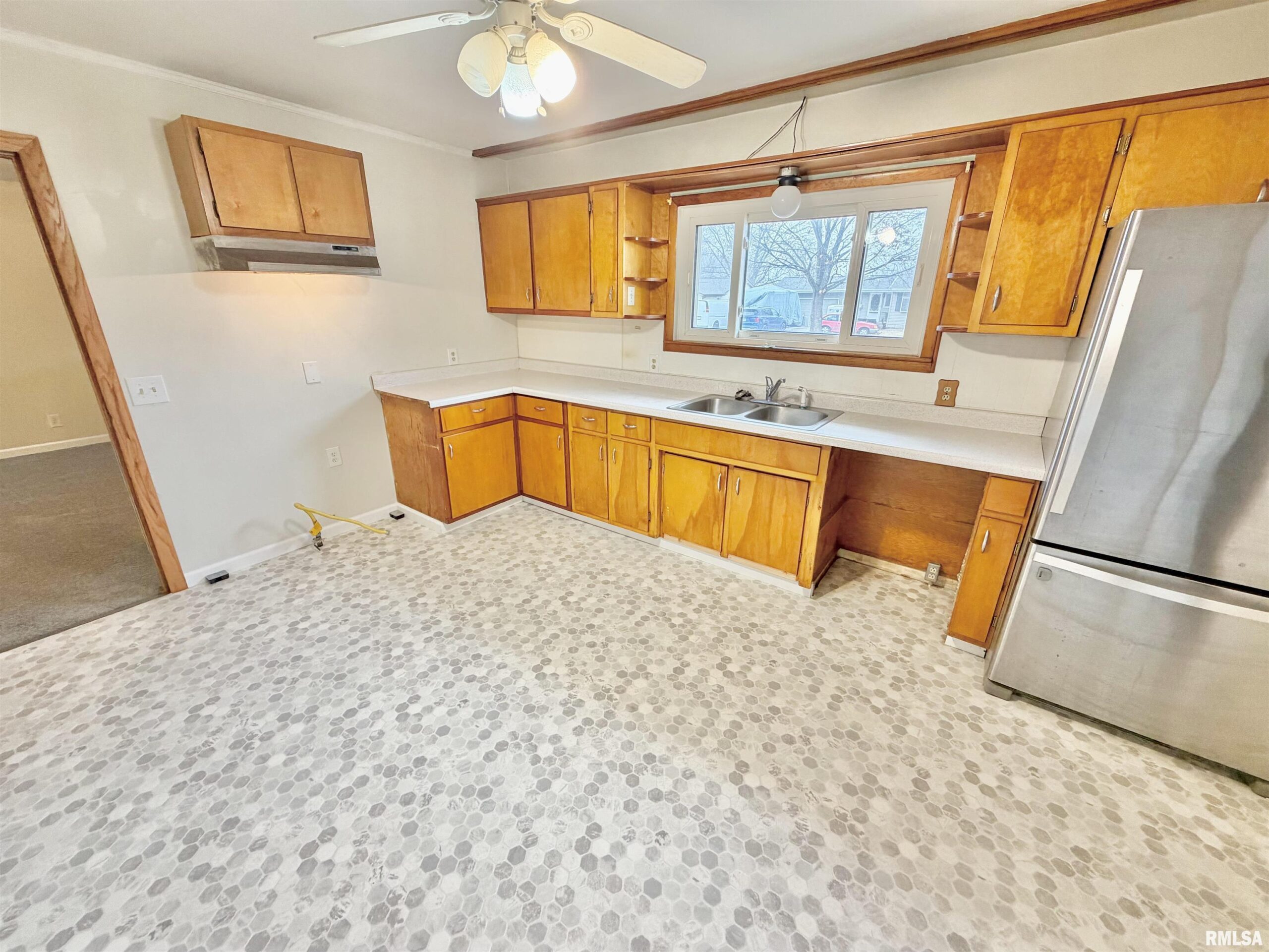 200 Givens Street Abingdon IL