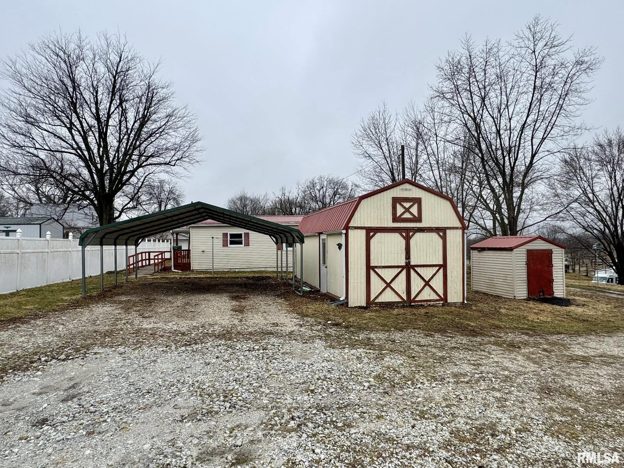 355 Bainbridge Street Barry IL