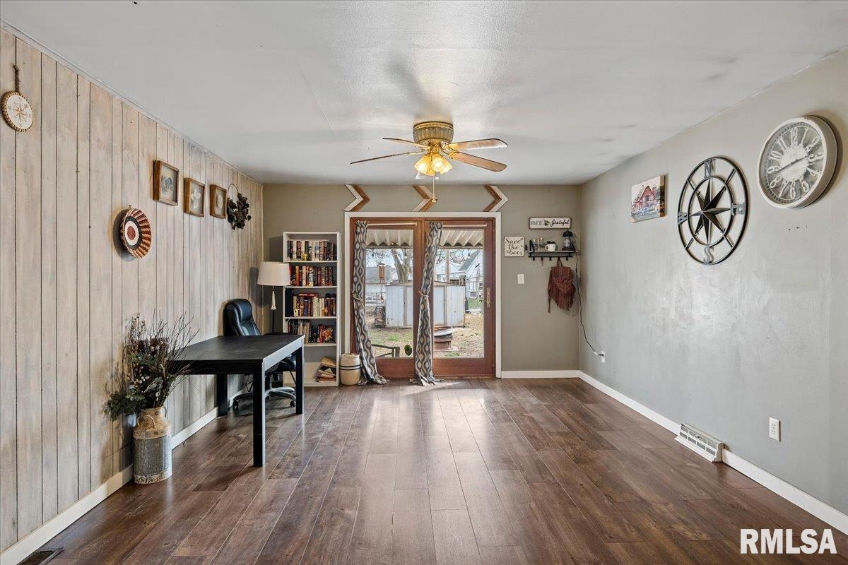 1128 W ELLIOTT Avenue Springfield IL