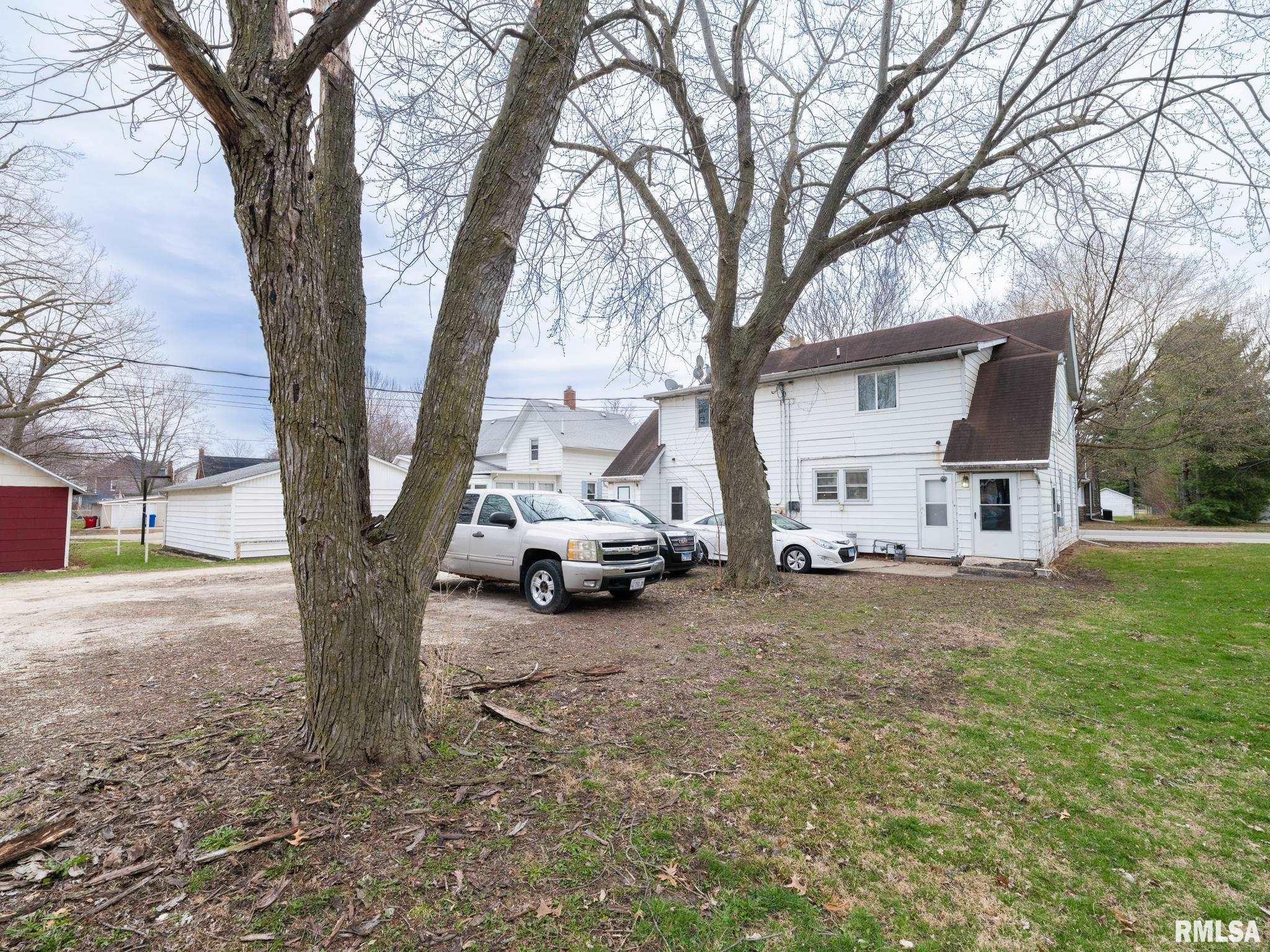 503 W MAIN Street Elmwood IL