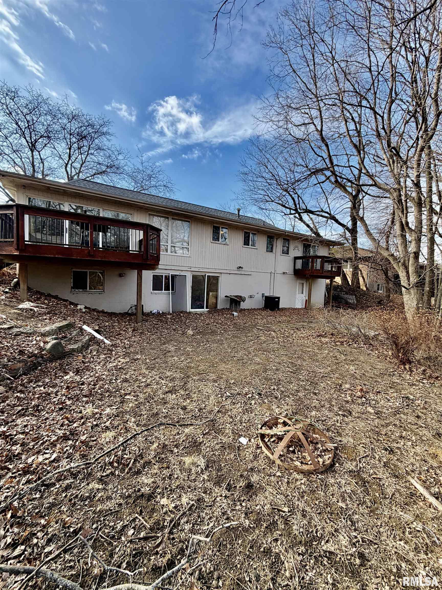 200 CAMPANILE Drive East Peoria IL