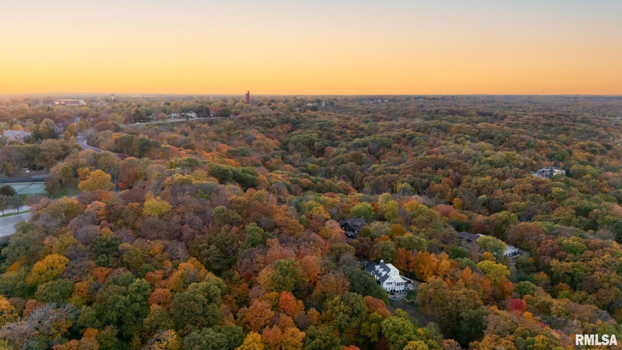 4704 N GRANDVIEW Drive Peoria Heights IL