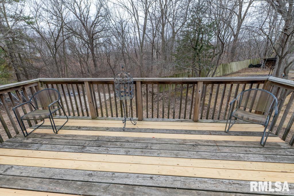 2708 BLOOMINGTON Road East Peoria IL