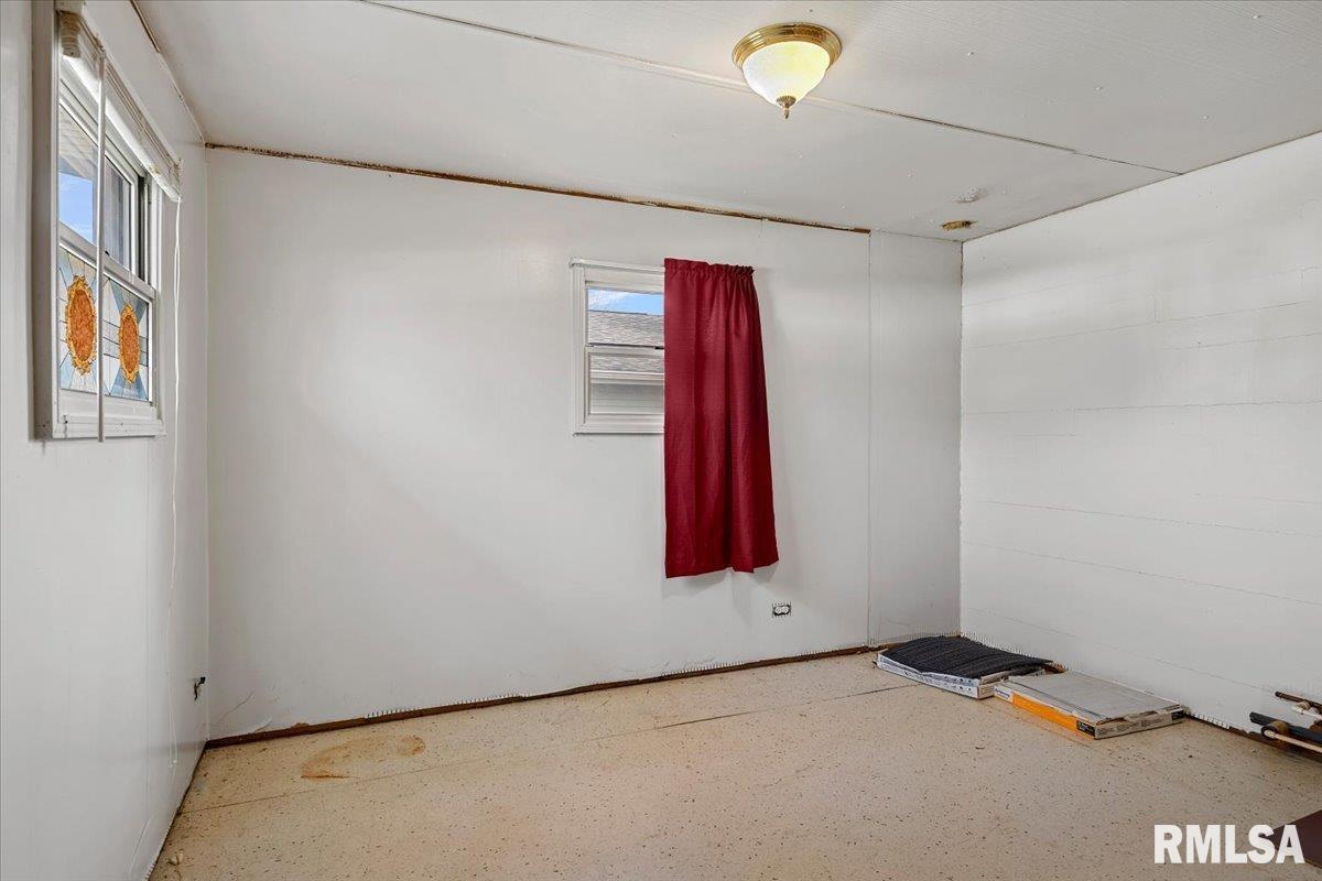 406 S BENTON Street New Berlin IL