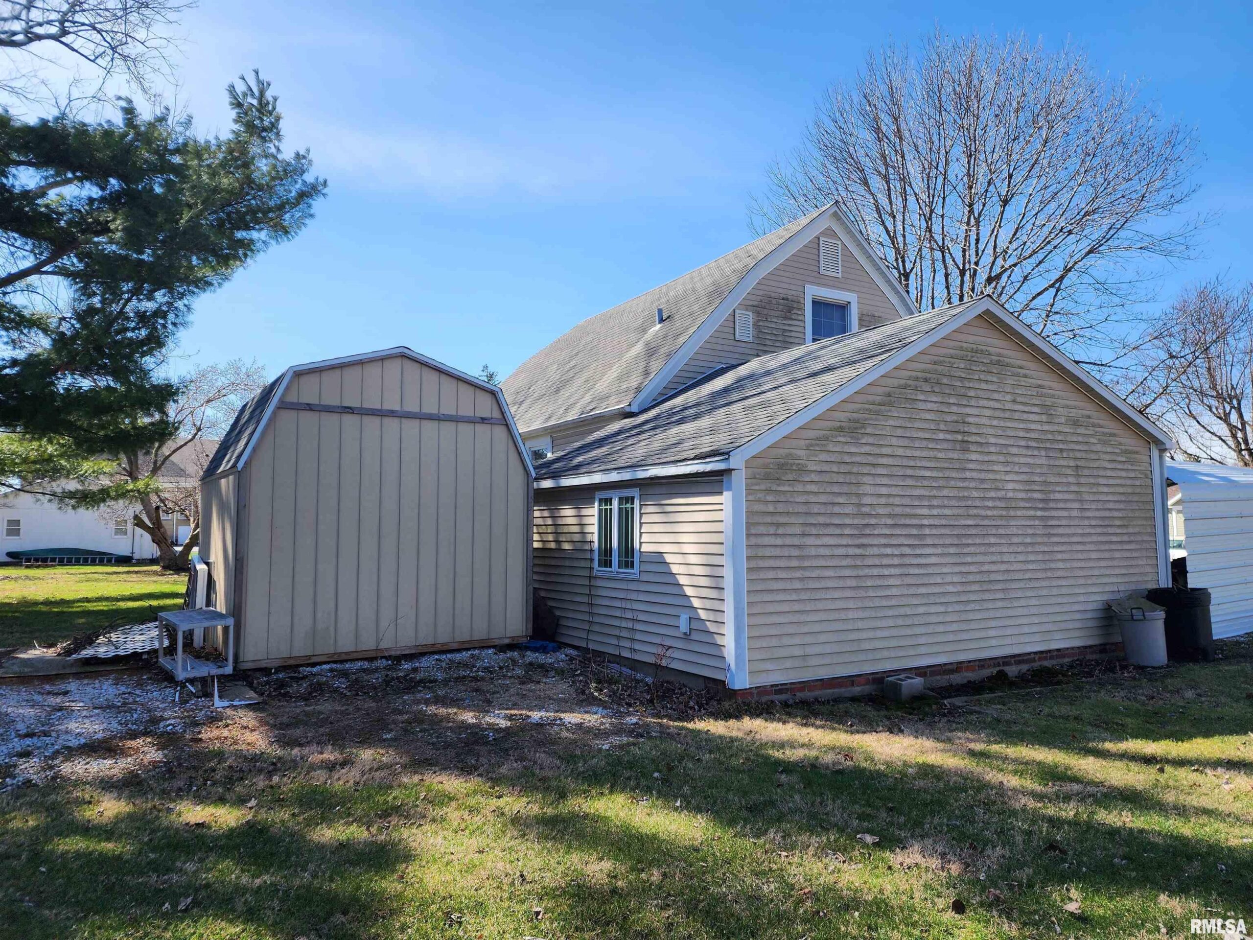 225 N VAN BUREN Street Blandinsville IL