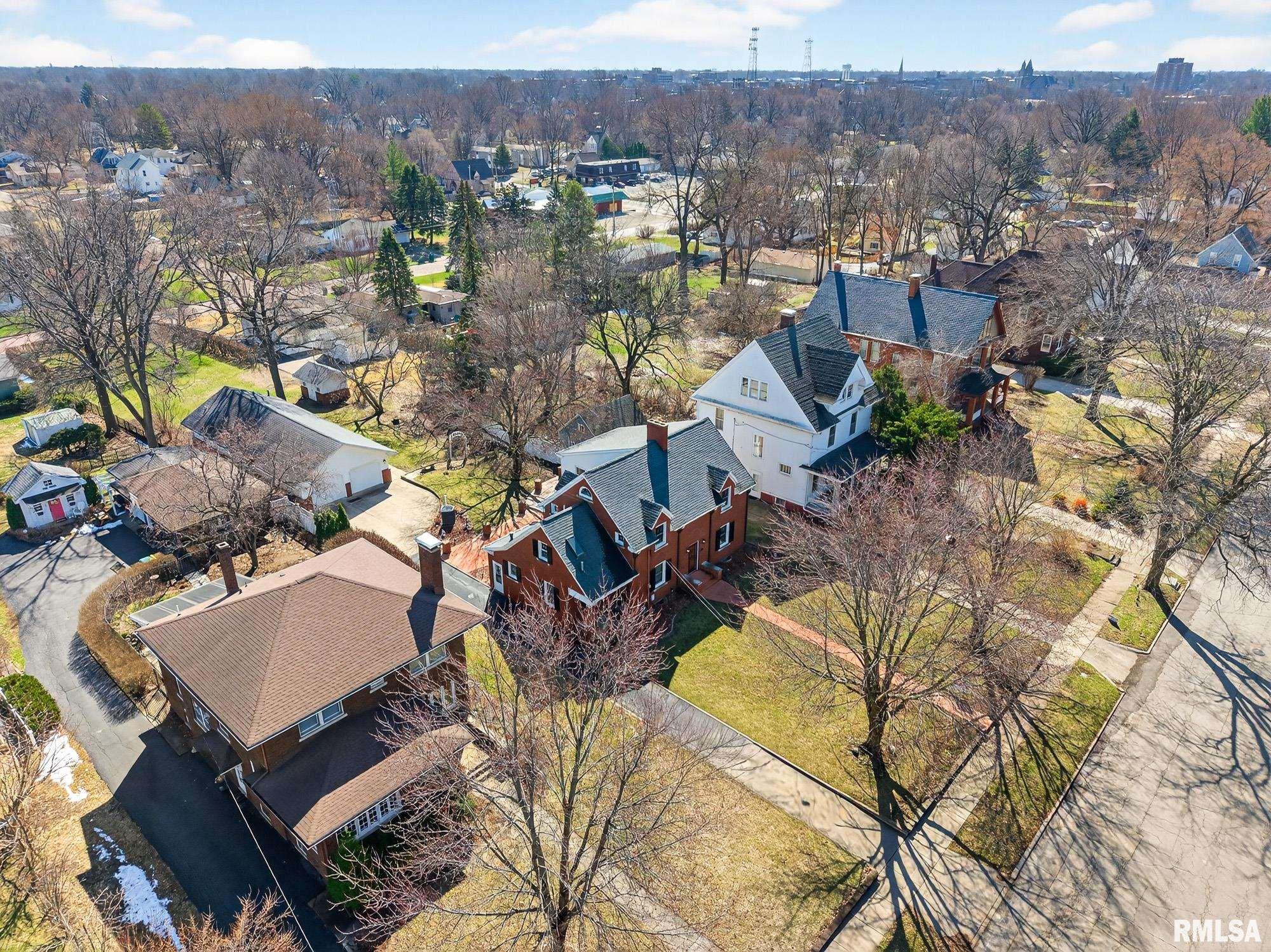 745 N ACADEMY Street Galesburg IL