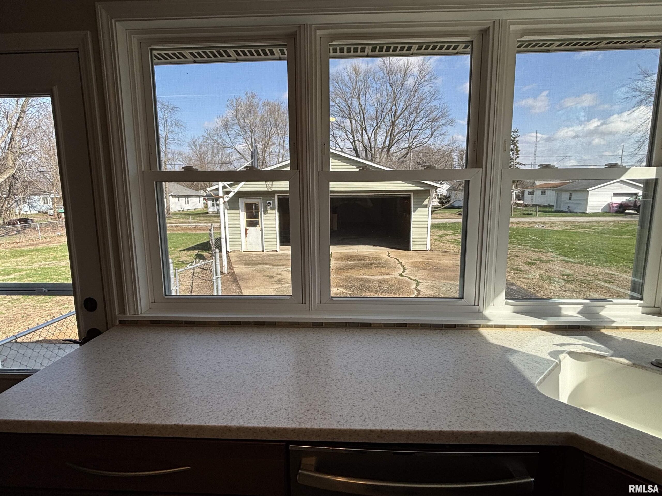 1025 W Rich Street Taylorville IL