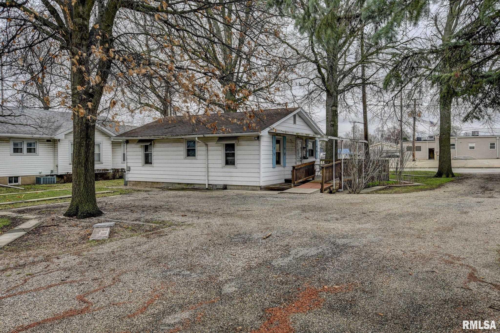 417 N Cheney Street Taylorville IL