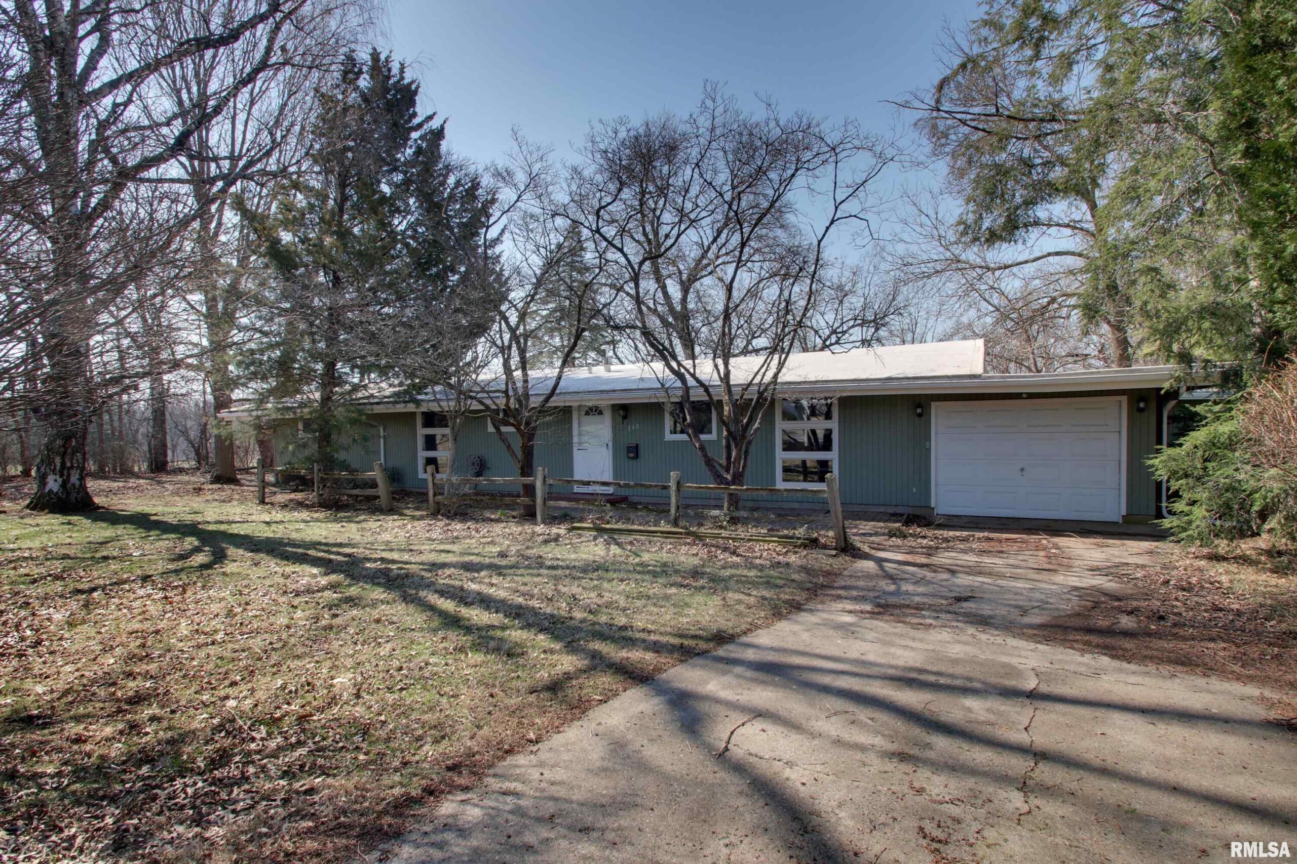 740 EDGEWOOD Drive Quincy IL