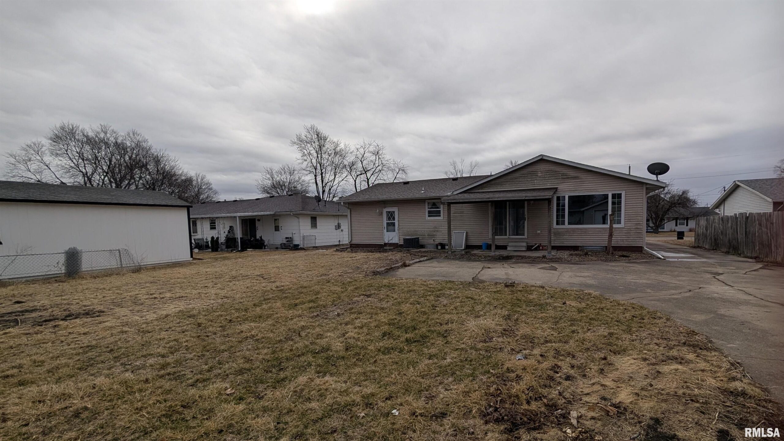 1267 E LOCUST Street Canton IL