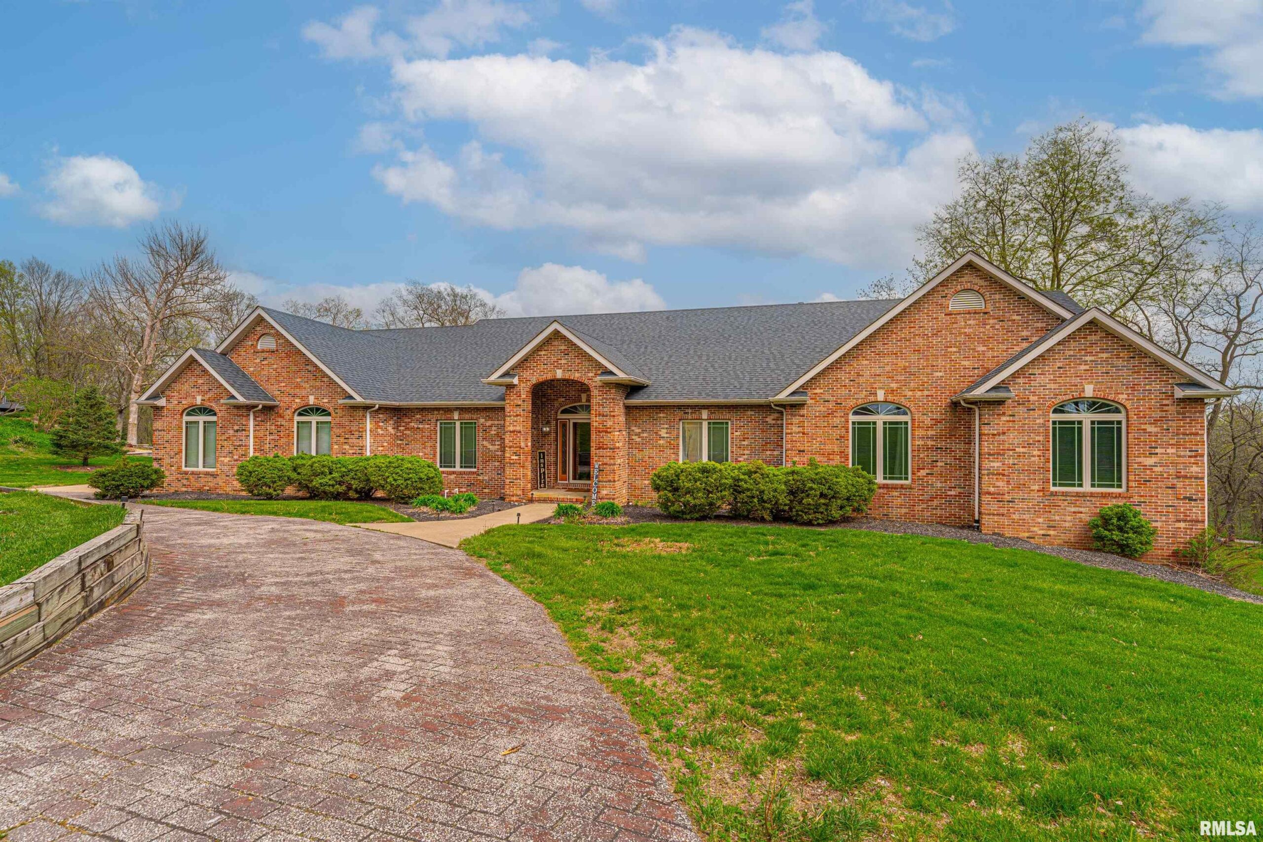 9 Governors Drive Elkhart IL