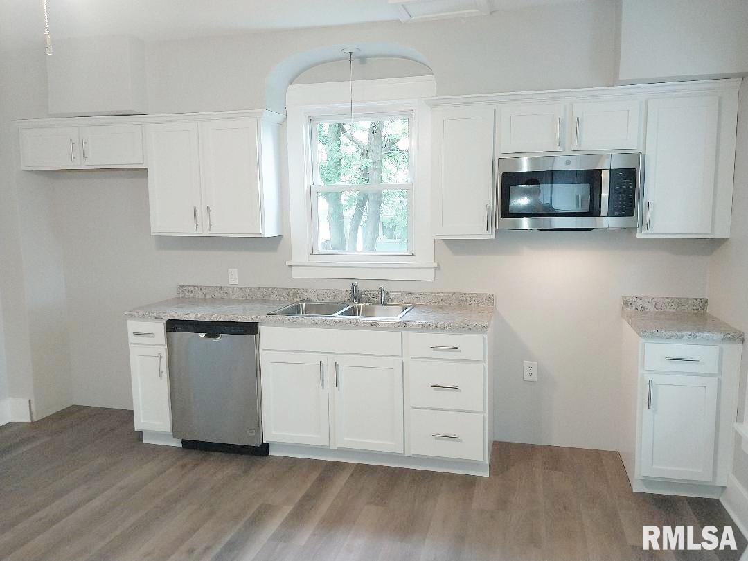 513 W CLAY Street Brimfield IL