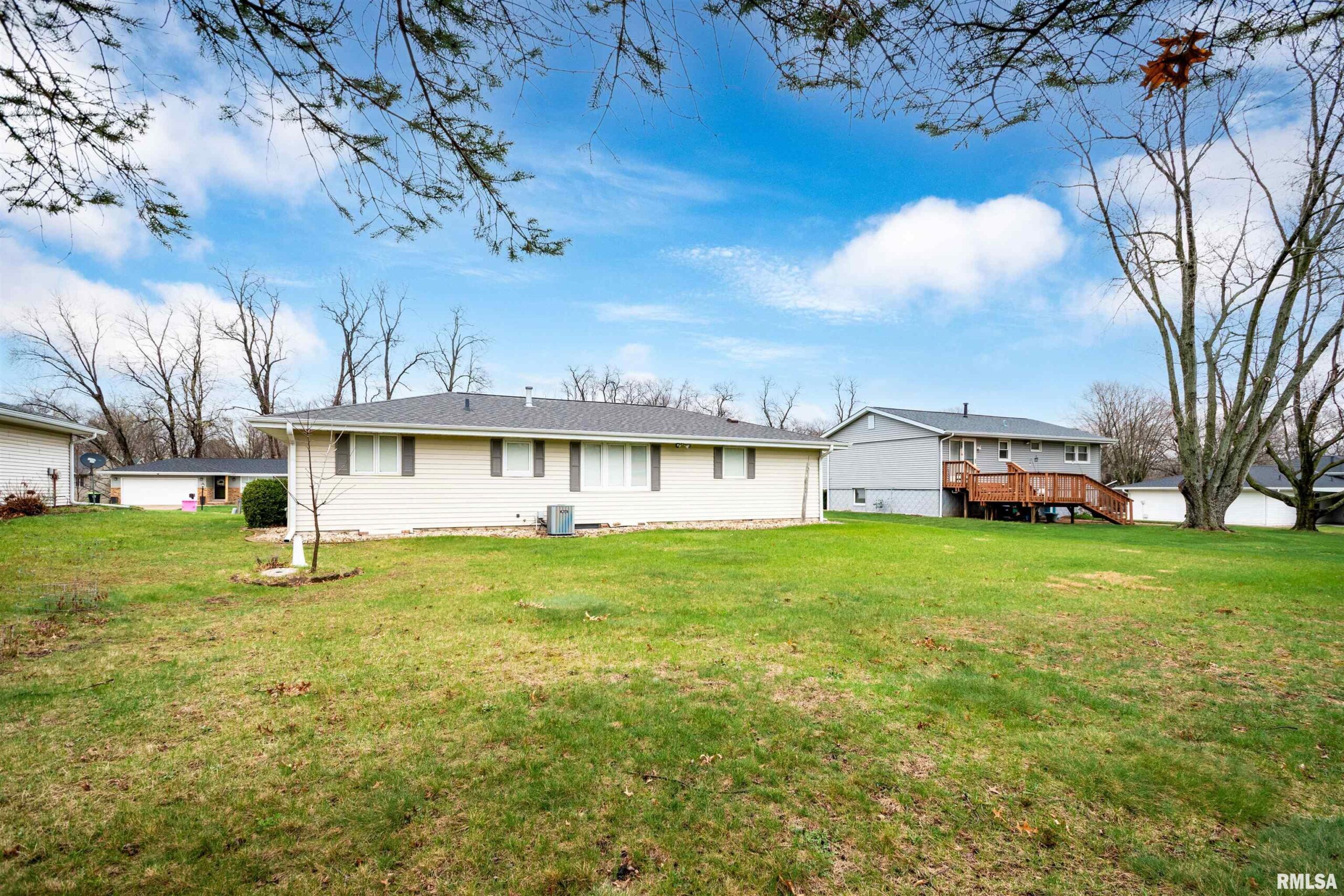 5210 W AIRWAYS Road Peoria IL