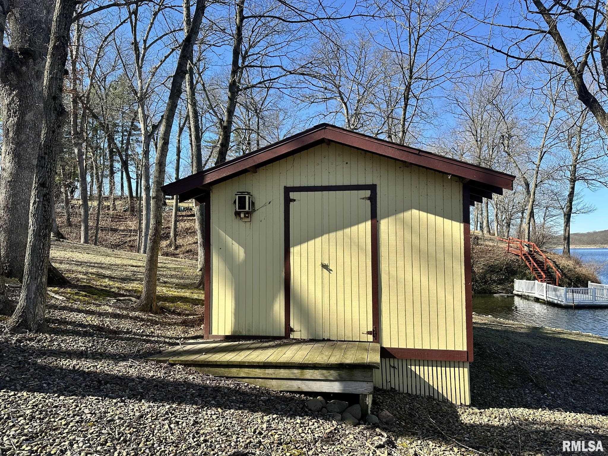 14944 E Shochonie Point Cuba IL