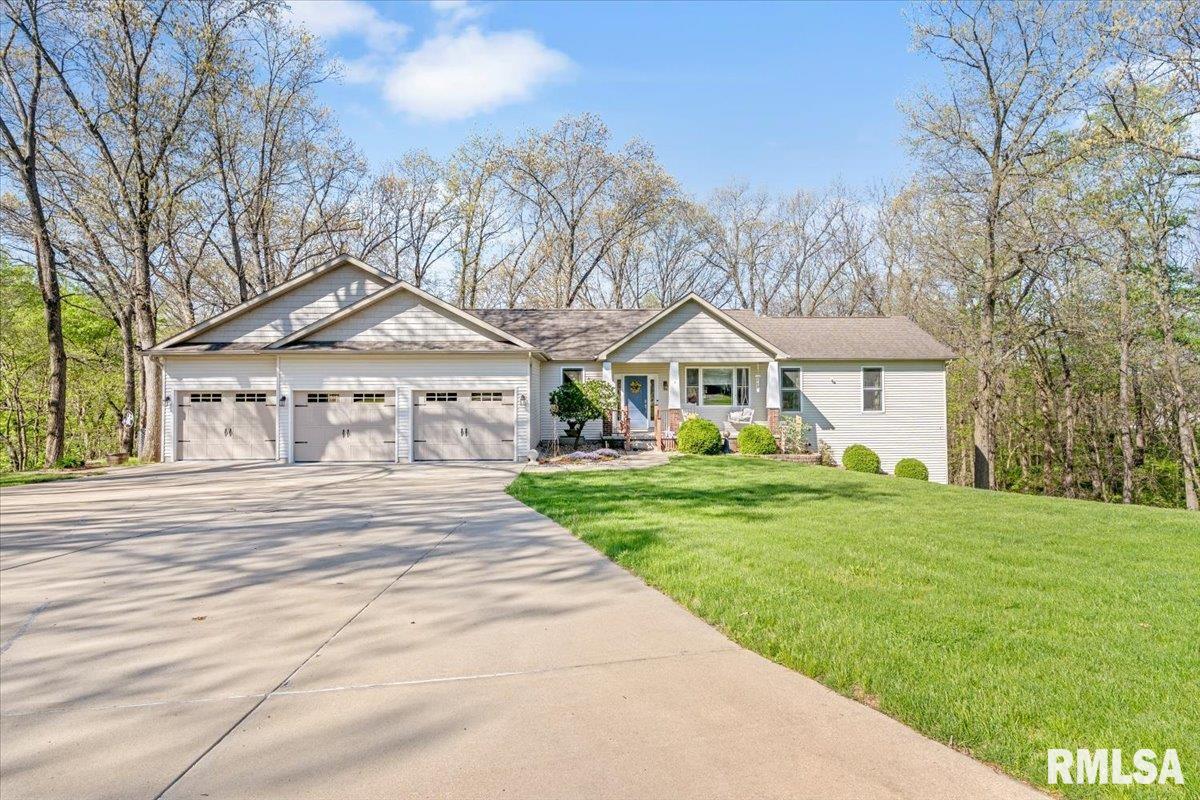 603 Loft Lane Athens IL