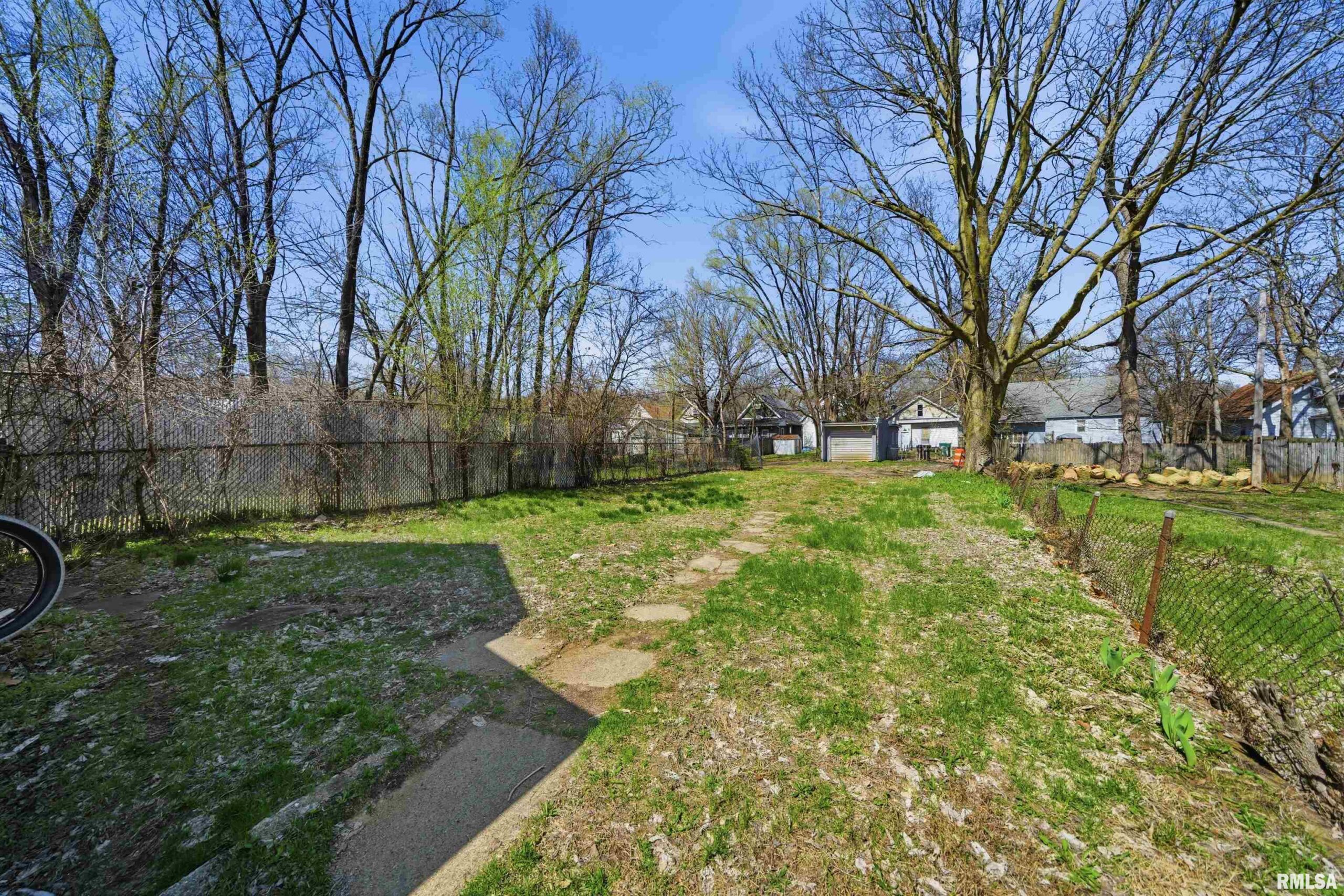 626 HAUNGS Avenue Peoria IL