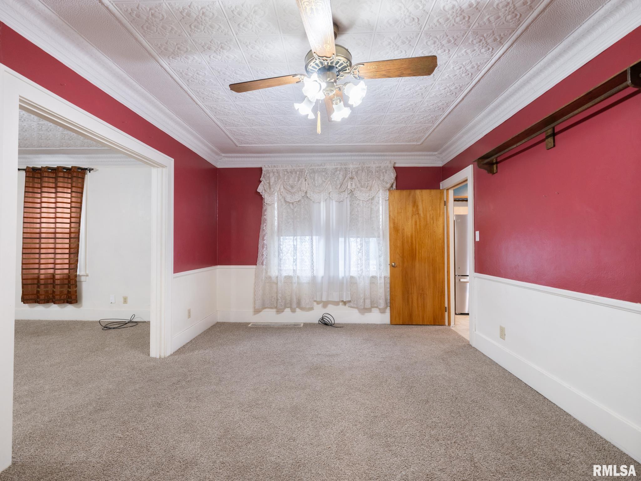 921 BROADWAY Road Pekin IL