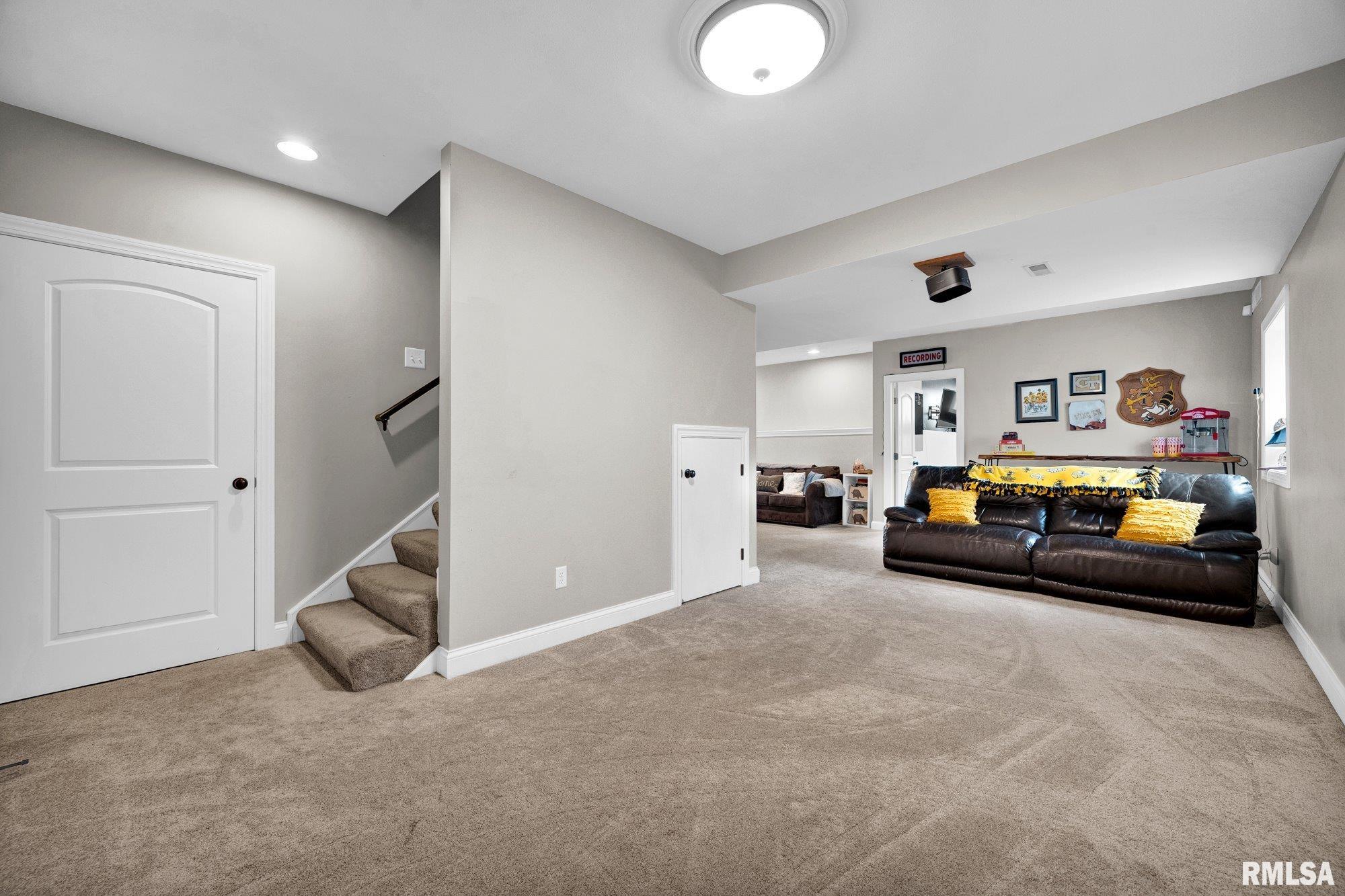 17 FOUNTAINDALE Washington IL