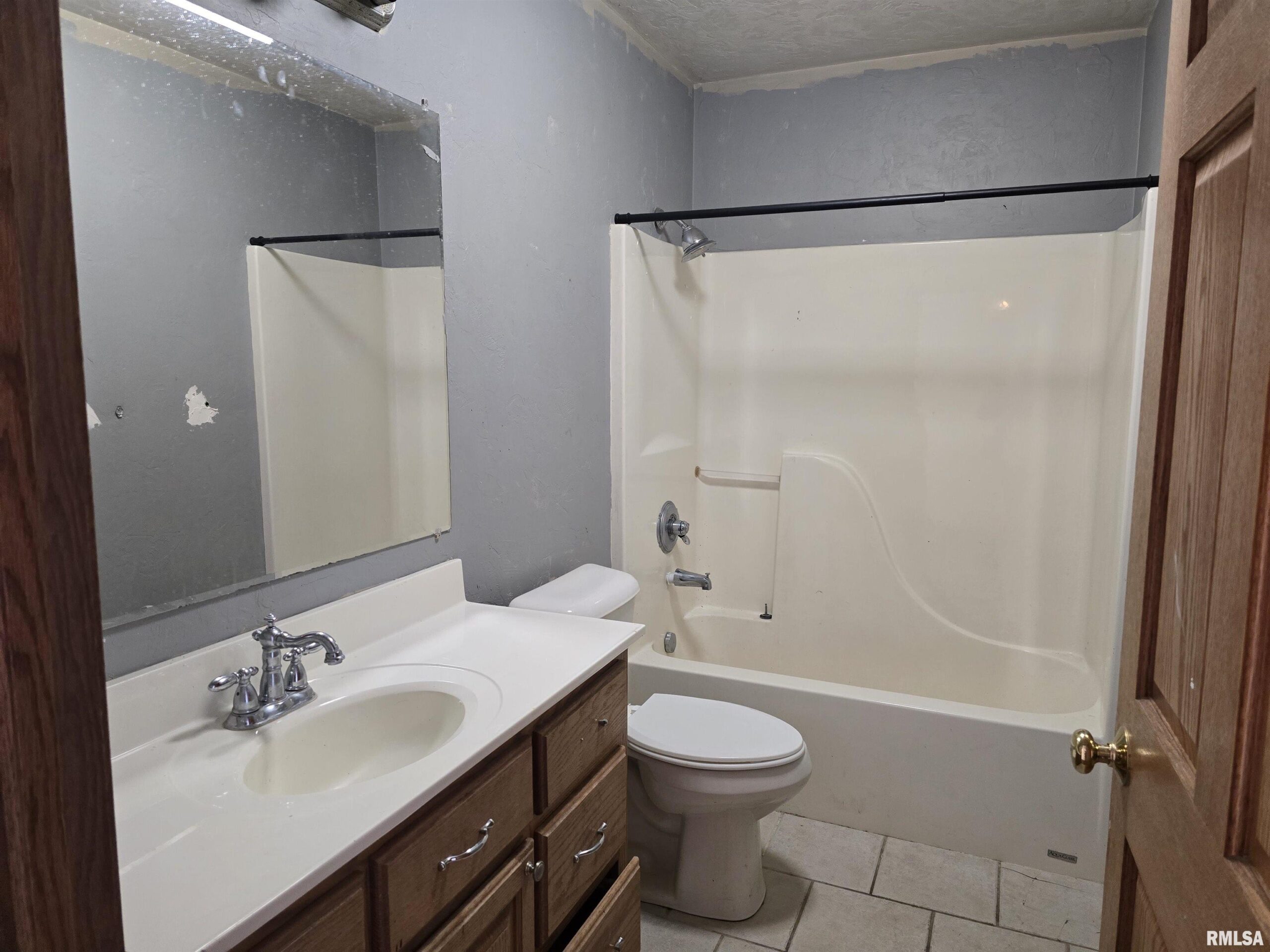 70 BANYAN Drive Canton IL