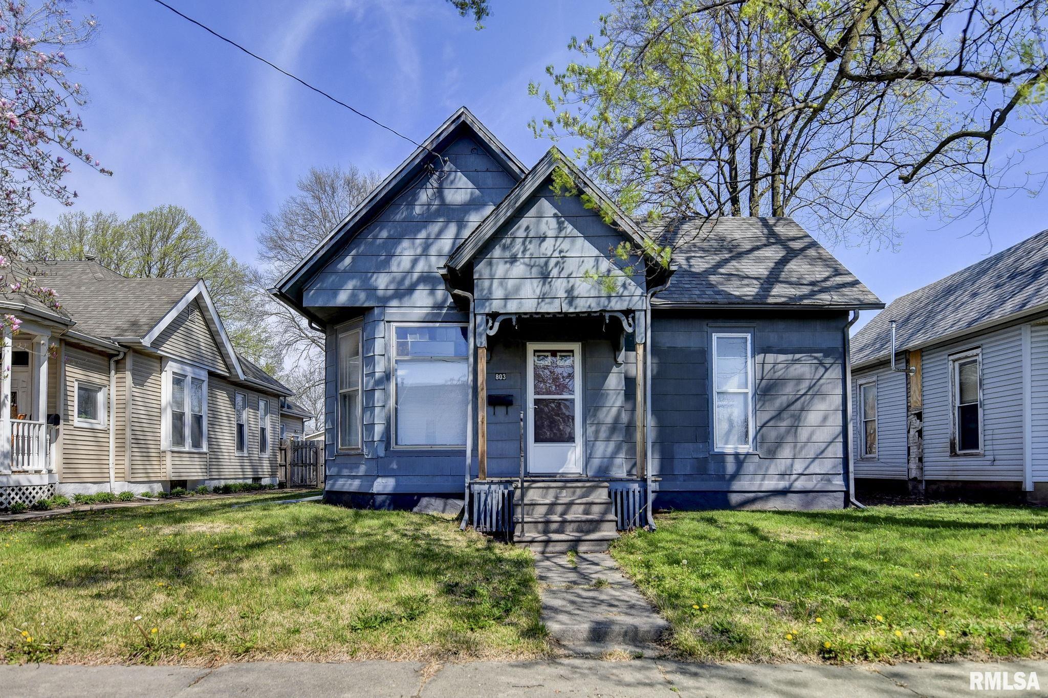 803 E PARK Street Taylorville IL