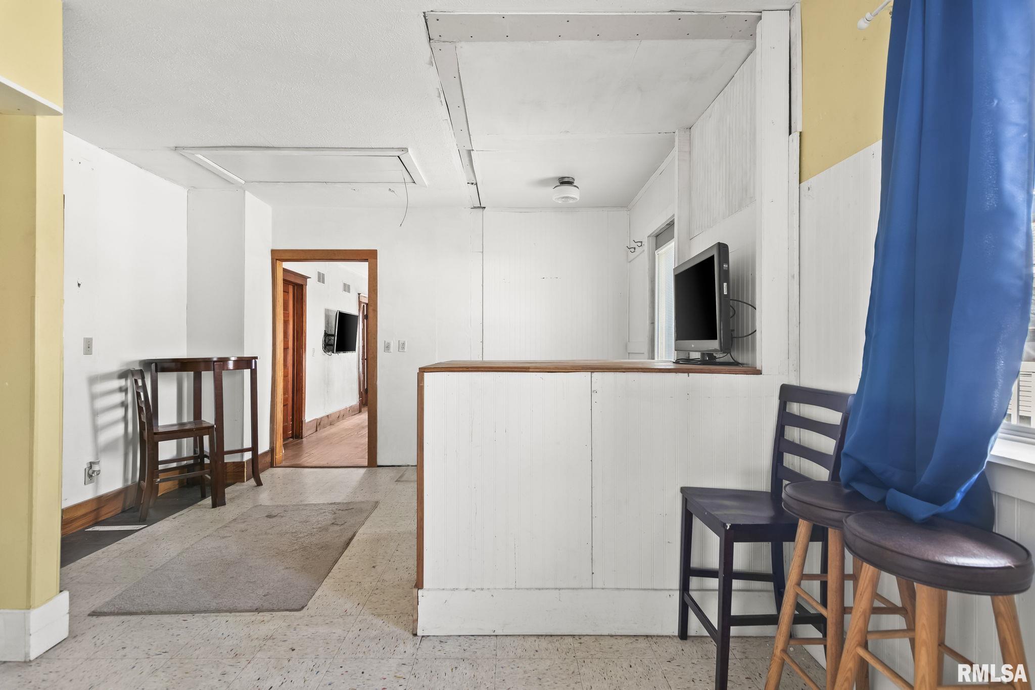 106 HENRY Street Bulpitt IL