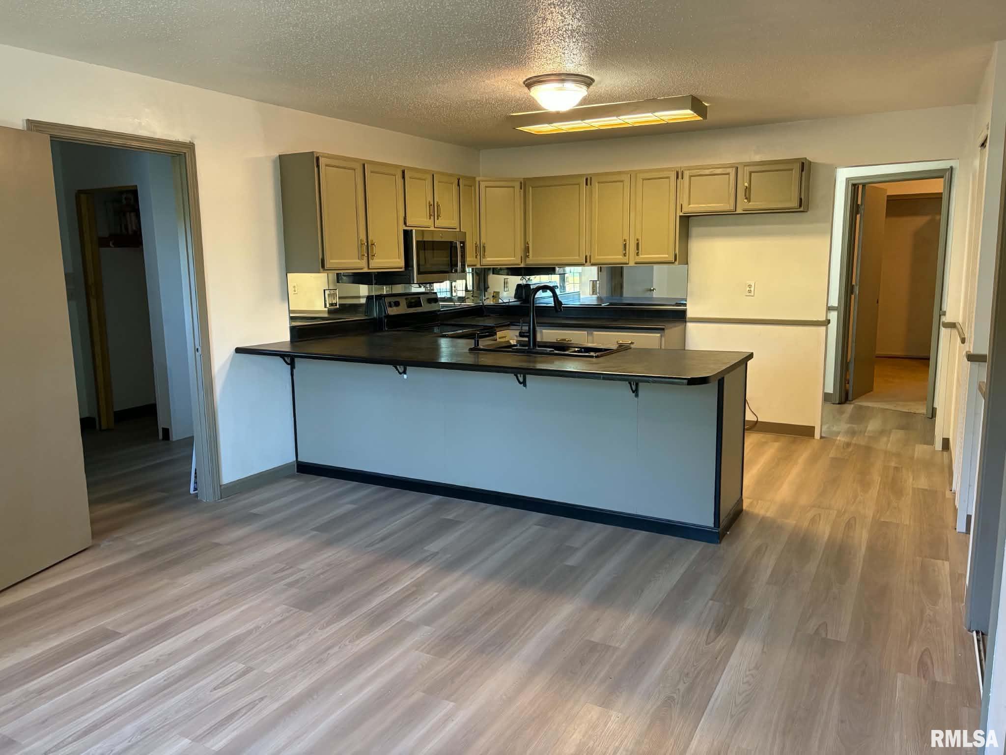 1204 HARMONY Court Springfield IL