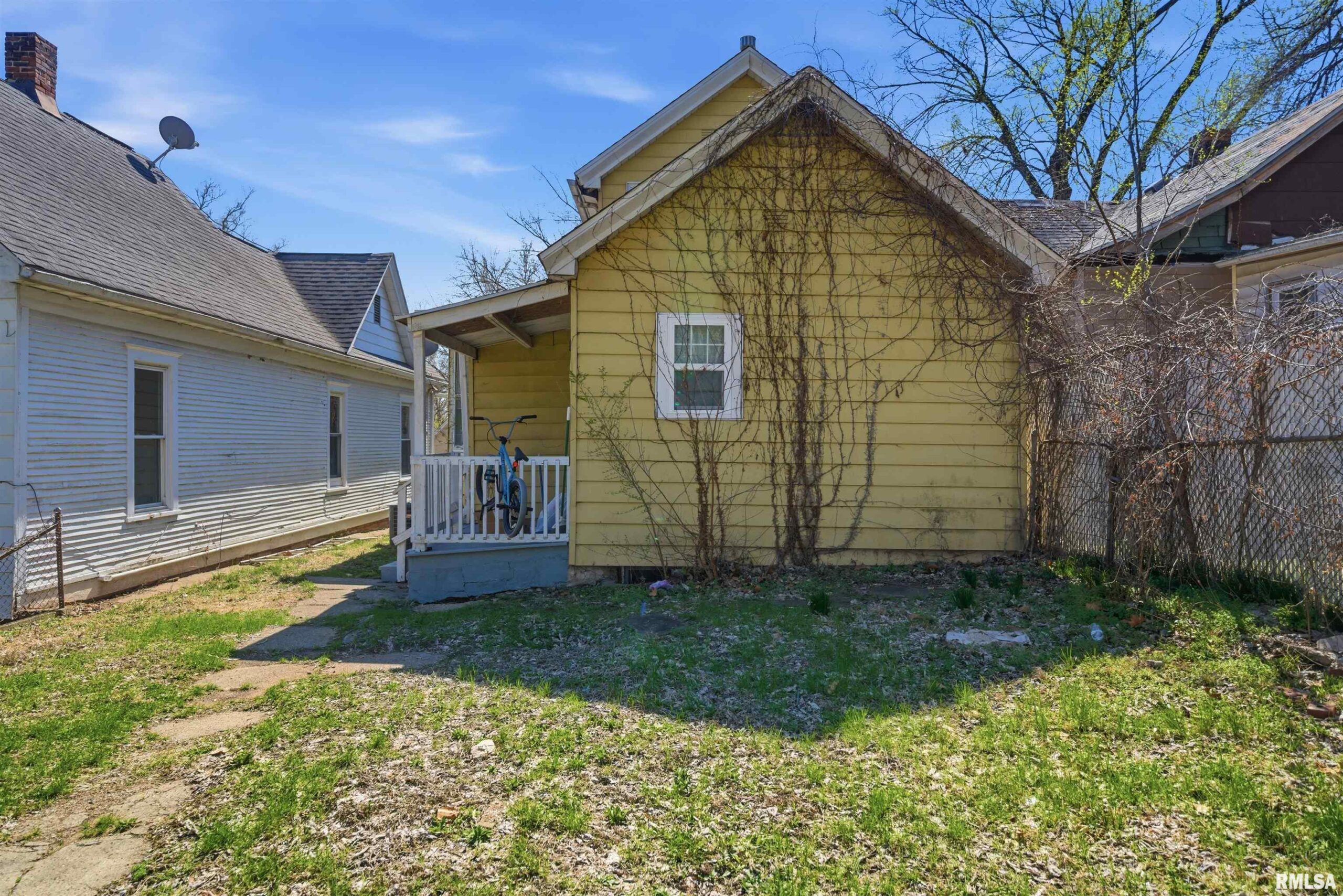 626 HAUNGS Avenue Peoria IL