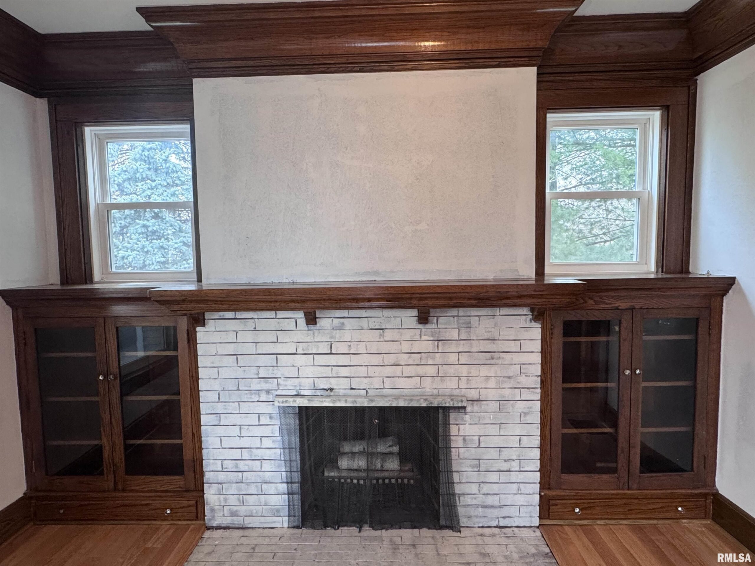 560 N CRAFFORD Street Bushnell IL