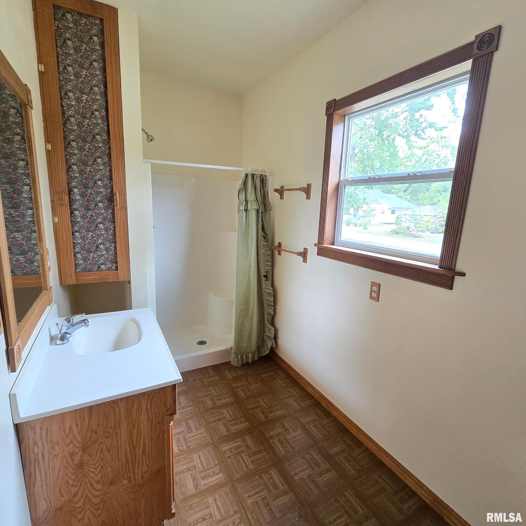 1121 N BENEDICT Street Chillicothe IL