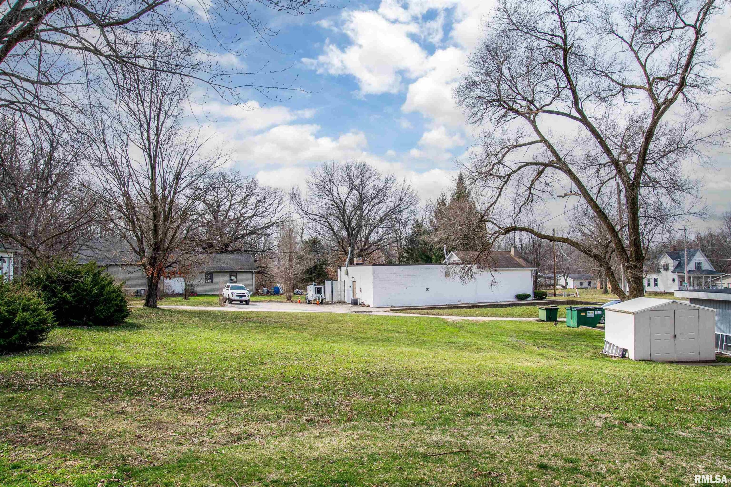 1606 TREMONT Street Spring Bay IL