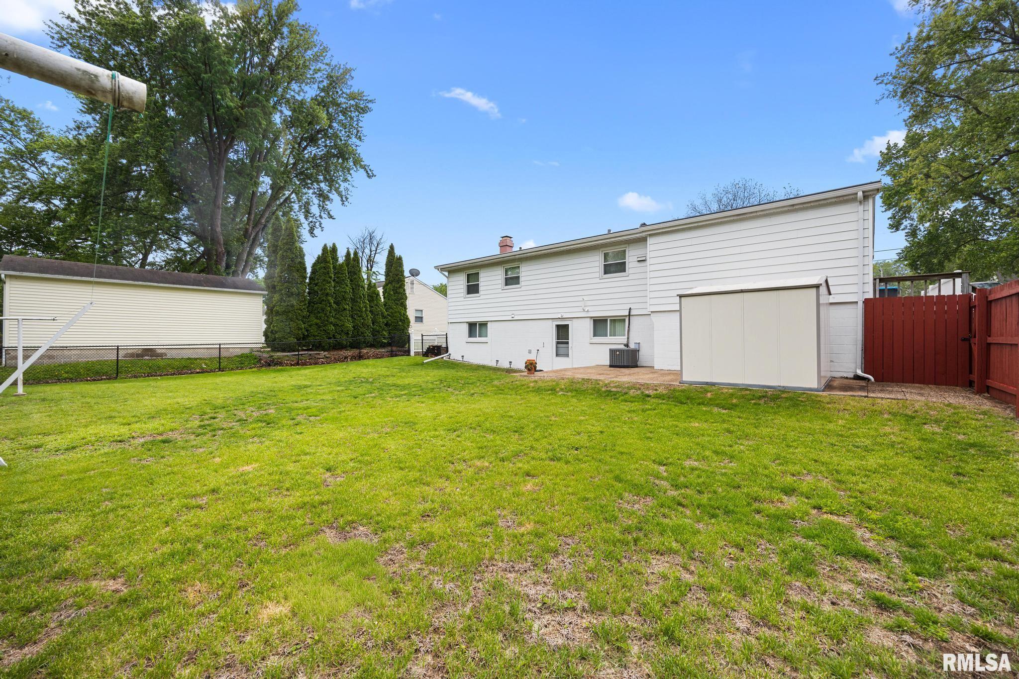 200 BESS Street Washington IL