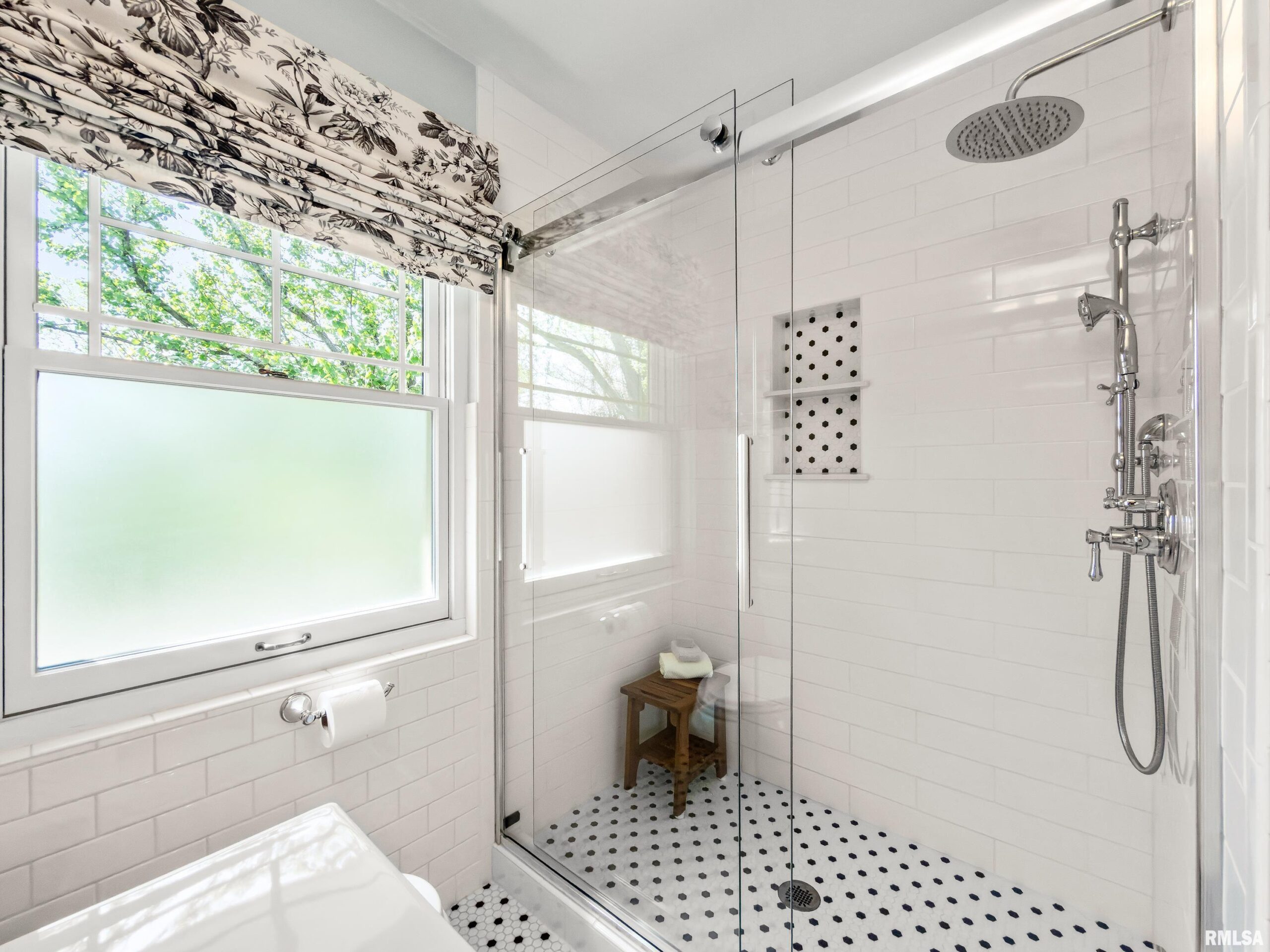 301 W HOLLYRIDGE Circle Peoria IL